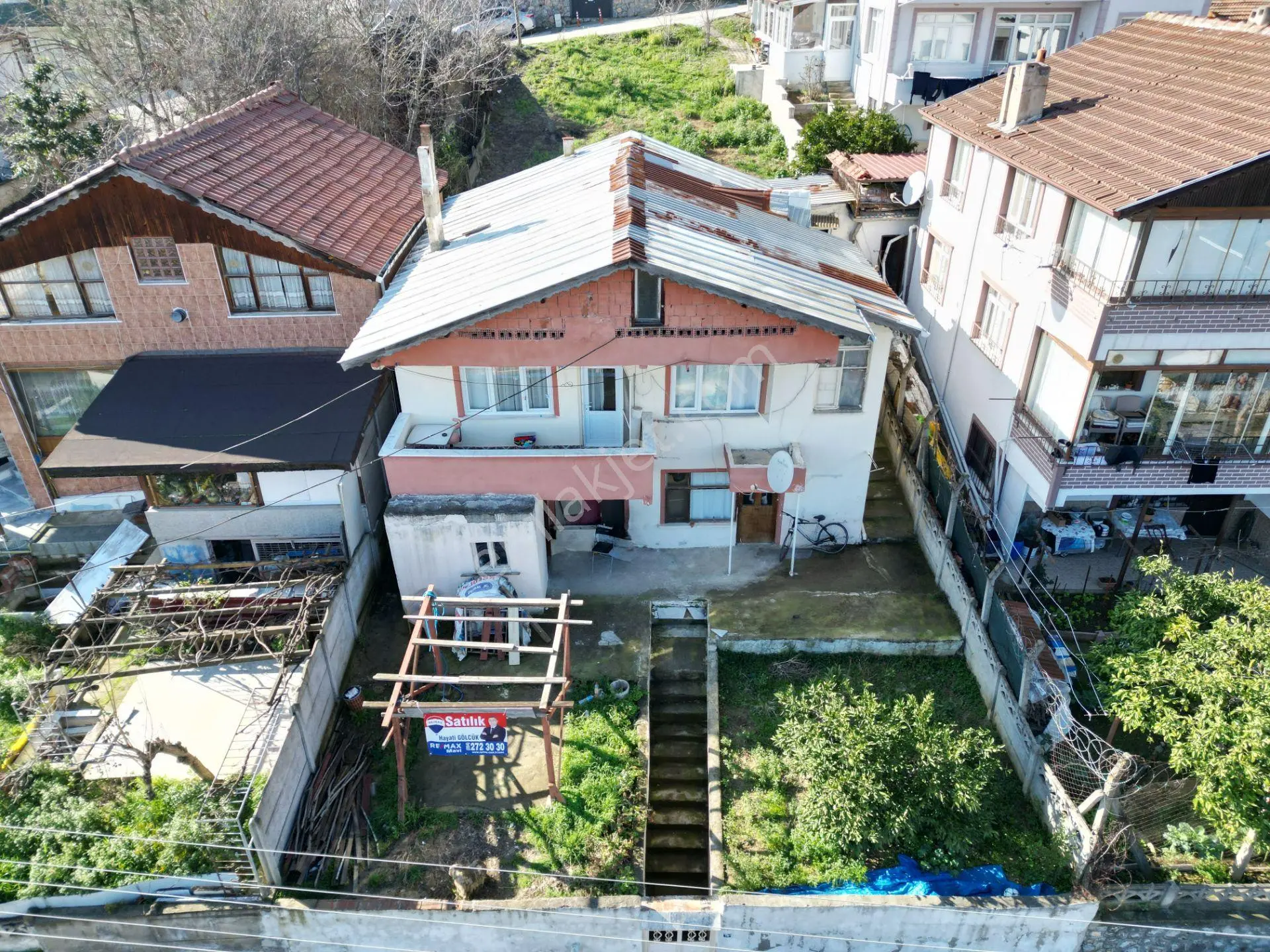 Remax Mavı'den Serdıvan Esentepe’de Göl Manzaralı Bahçelı Müstakıl Ev - Görsel 5