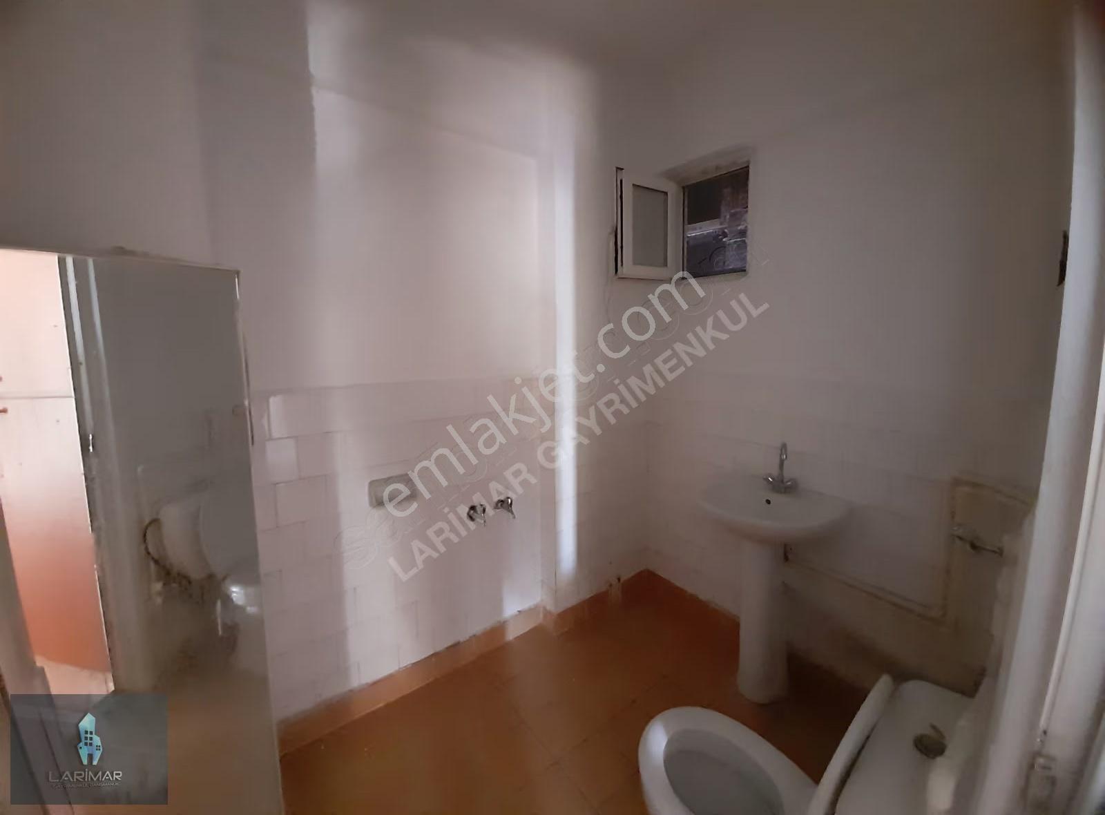Larimar Gayrimenkulden Stadyumun Karsısında Kiralık 2+1 Daire - Görsel 14