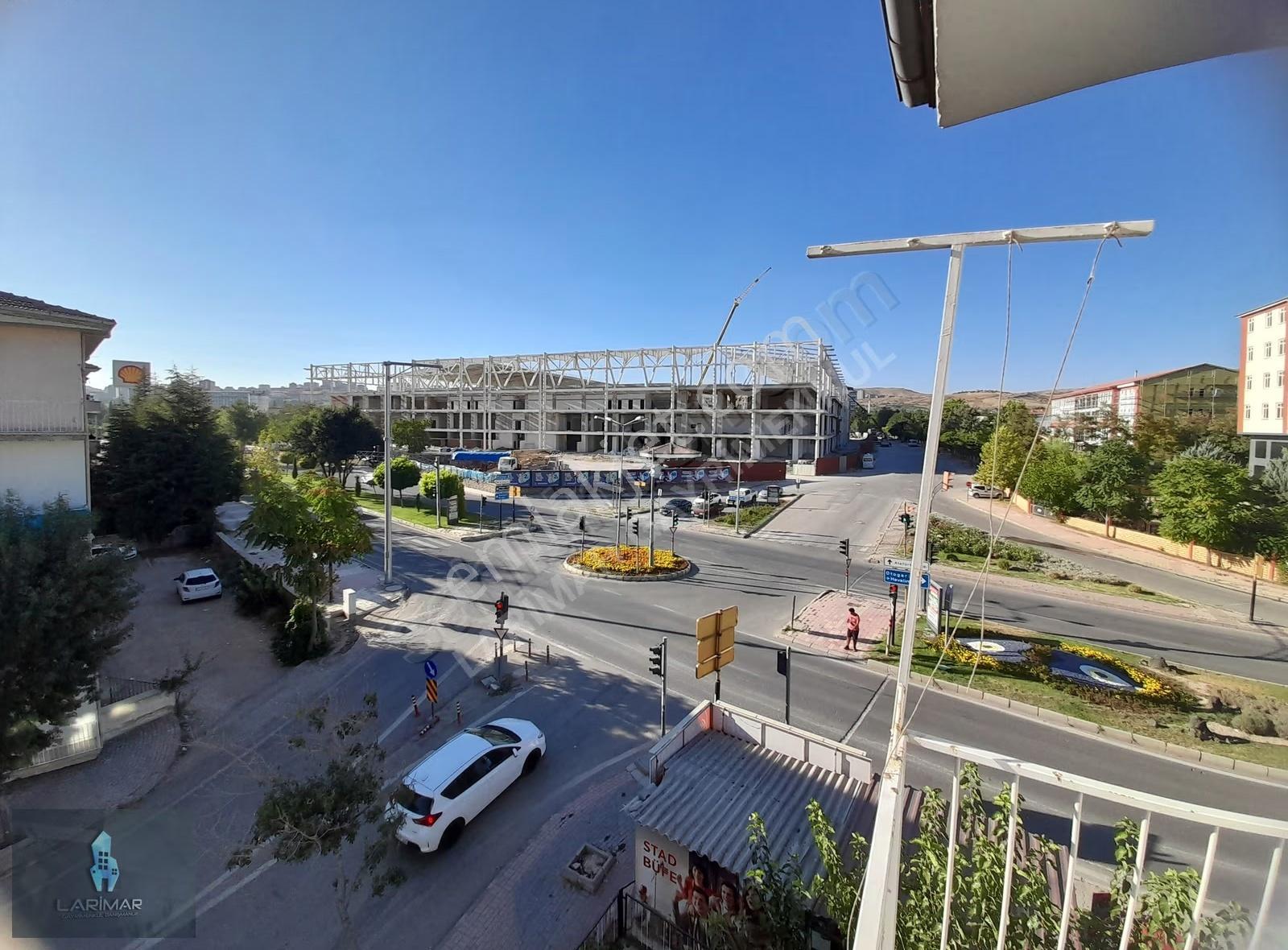 Larimar Gayrimenkulden Stadyumun Karsısında Kiralık 2+1 Daire - Görsel 16