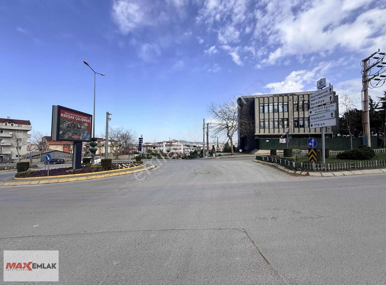 Cami Mah Resmi Yola Cephe 267 M2 Kira Getirisi Olan Satılık Arsa - Görsel 8