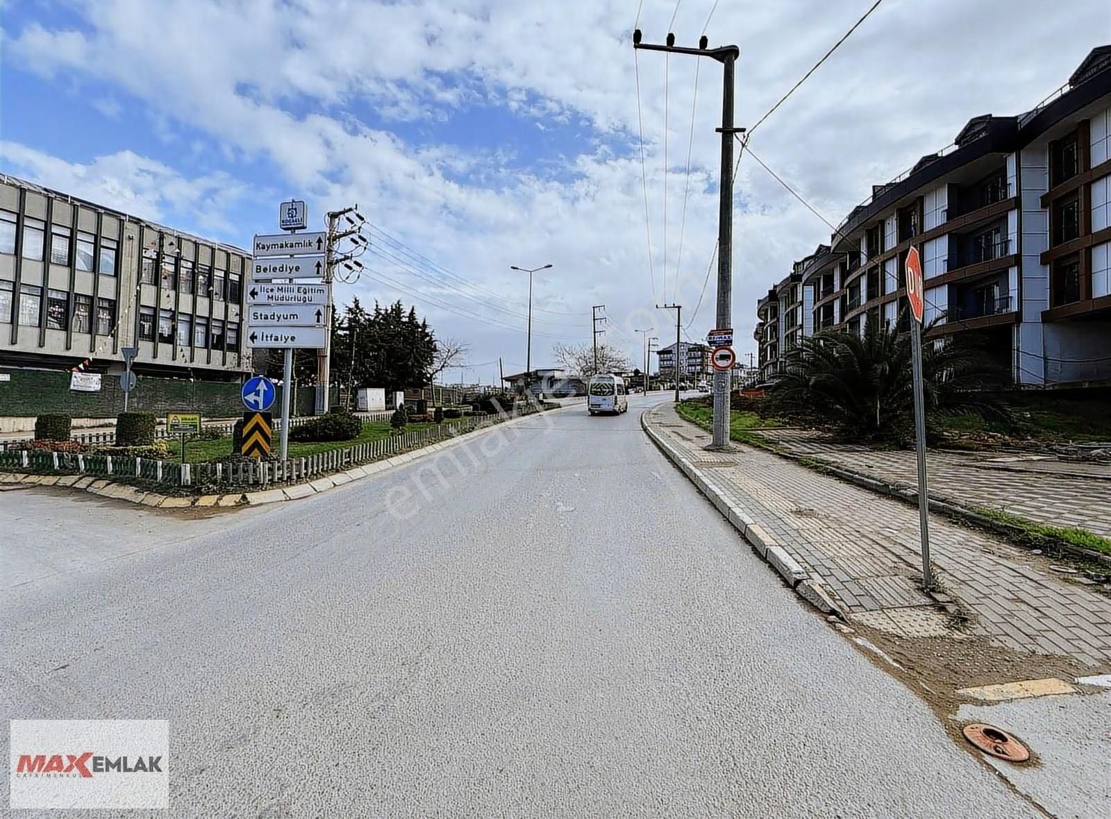 Cami Mah Resmi Yola Cephe 267 M2 Kira Getirisi Olan Satılık Arsa - Görsel 16