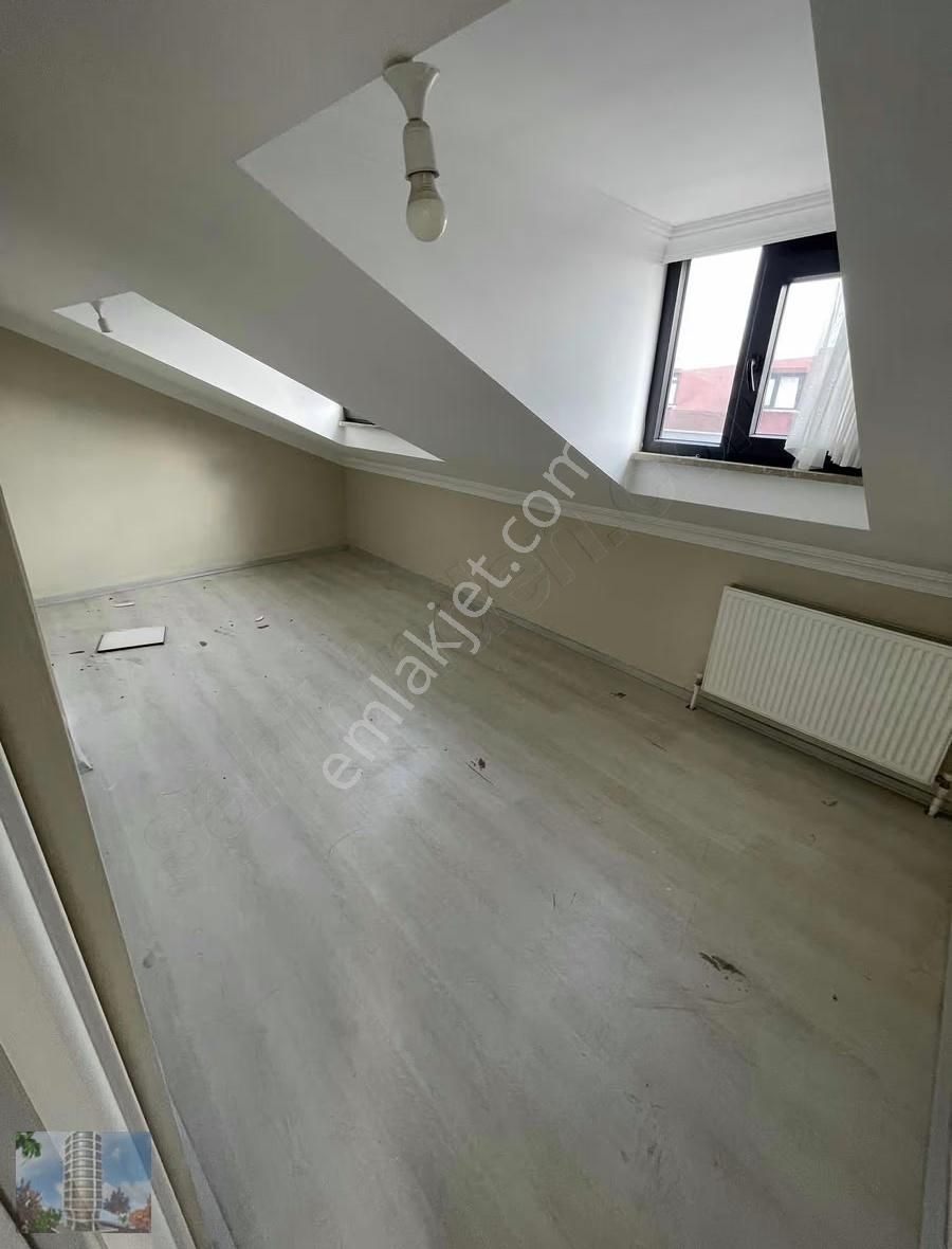 Esatpaşa Mahallesinde Kiralık 2+2 Dublex Daire - Görsel 13