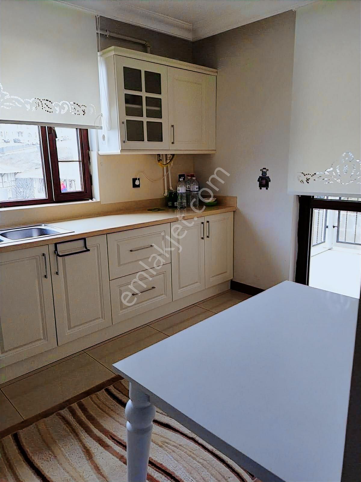 Truva Emlaktan 4+1( Eşyalı Kıralık Daıre ) - Görsel 3