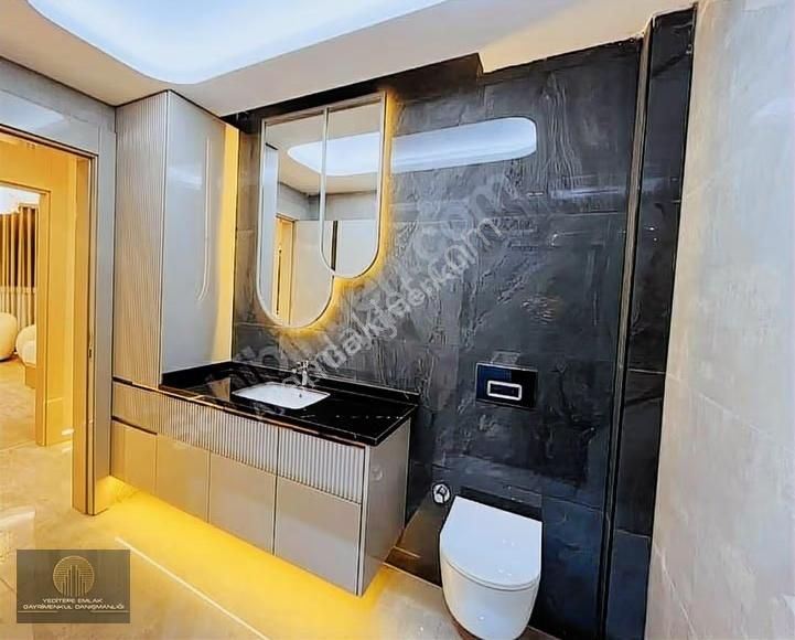 Yeditepe Emlak'tan Park Karşısı Şık Yapılı 3,5+1! - Görsel 9