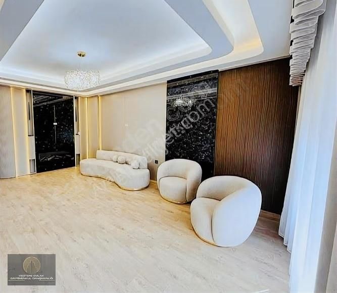 Yeditepe Emlak'tan Park Karşısı Şık Yapılı 3,5+1! - Görsel 4