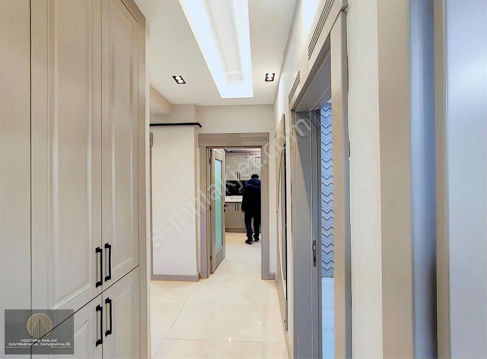 Yeditepe Emlak'tan Tramvay Yakını Lüx Yapılı 2,5+1 - Görsel 3