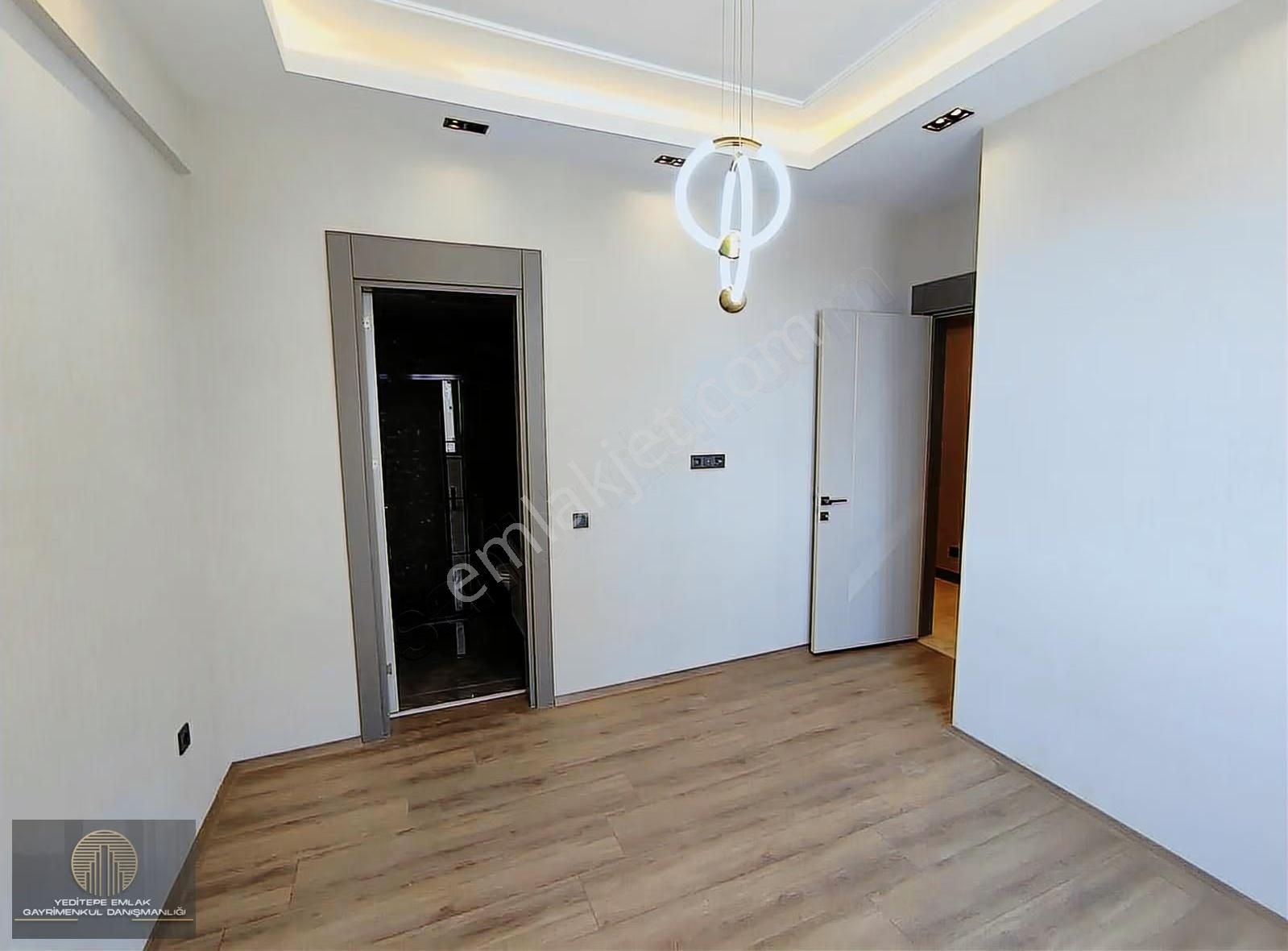 Yeditepe Emlak Akkent'in En Lüx Ve Geniş 3,5+1 Dairesi! - Görsel 4