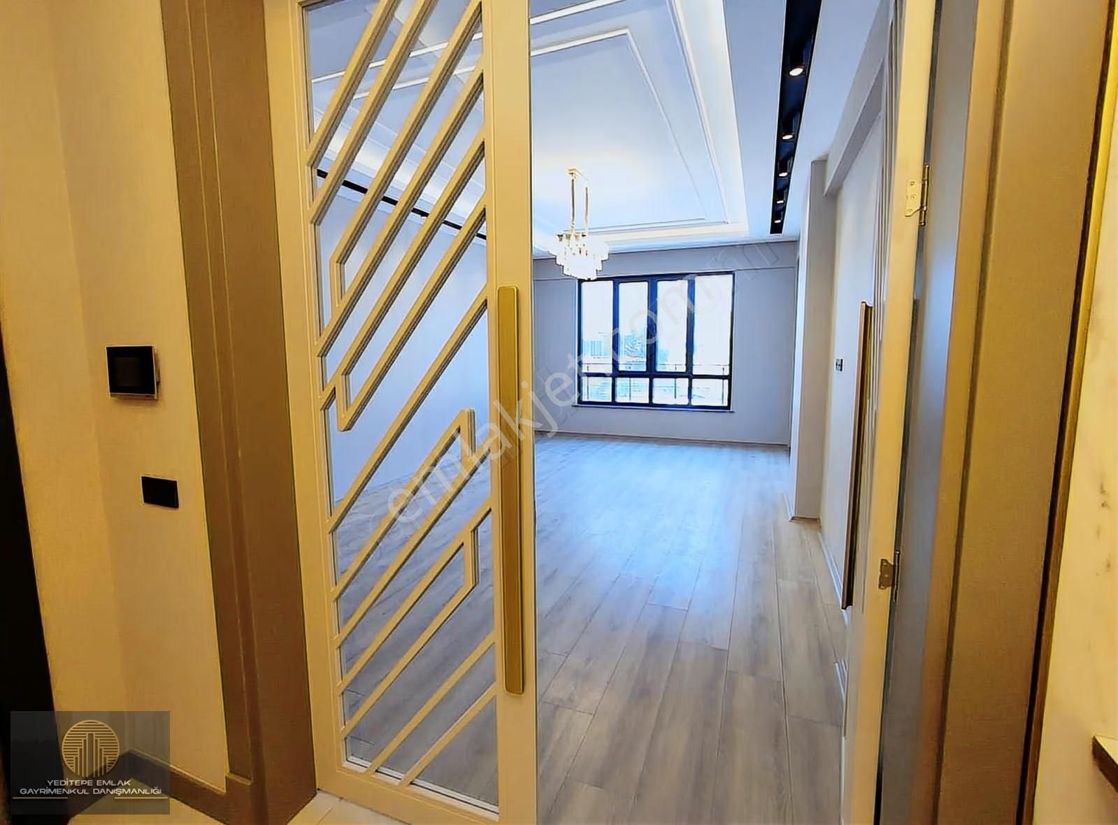 Yeditepe Emlak Akkent'in En Lüx Ve Geniş 3,5+1 Dairesi! - Görsel 3