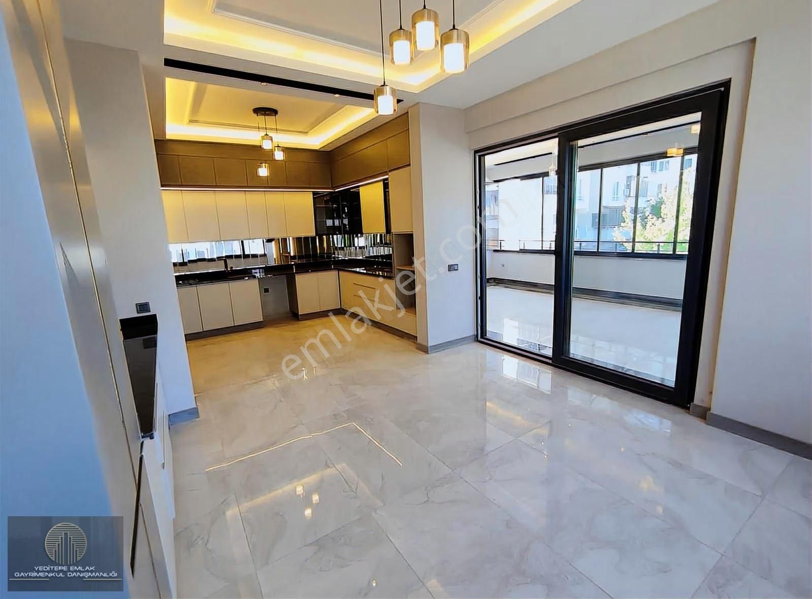 Yeditepe Emlak Akkent'in En Lüx Ve Geniş 3,5+1 Dairesi! - Görsel 17