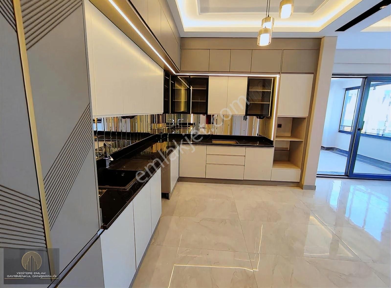 Yeditepe Emlak Akkent'in En Lüx Ve Geniş 3,5+1 Dairesi! - Görsel 5