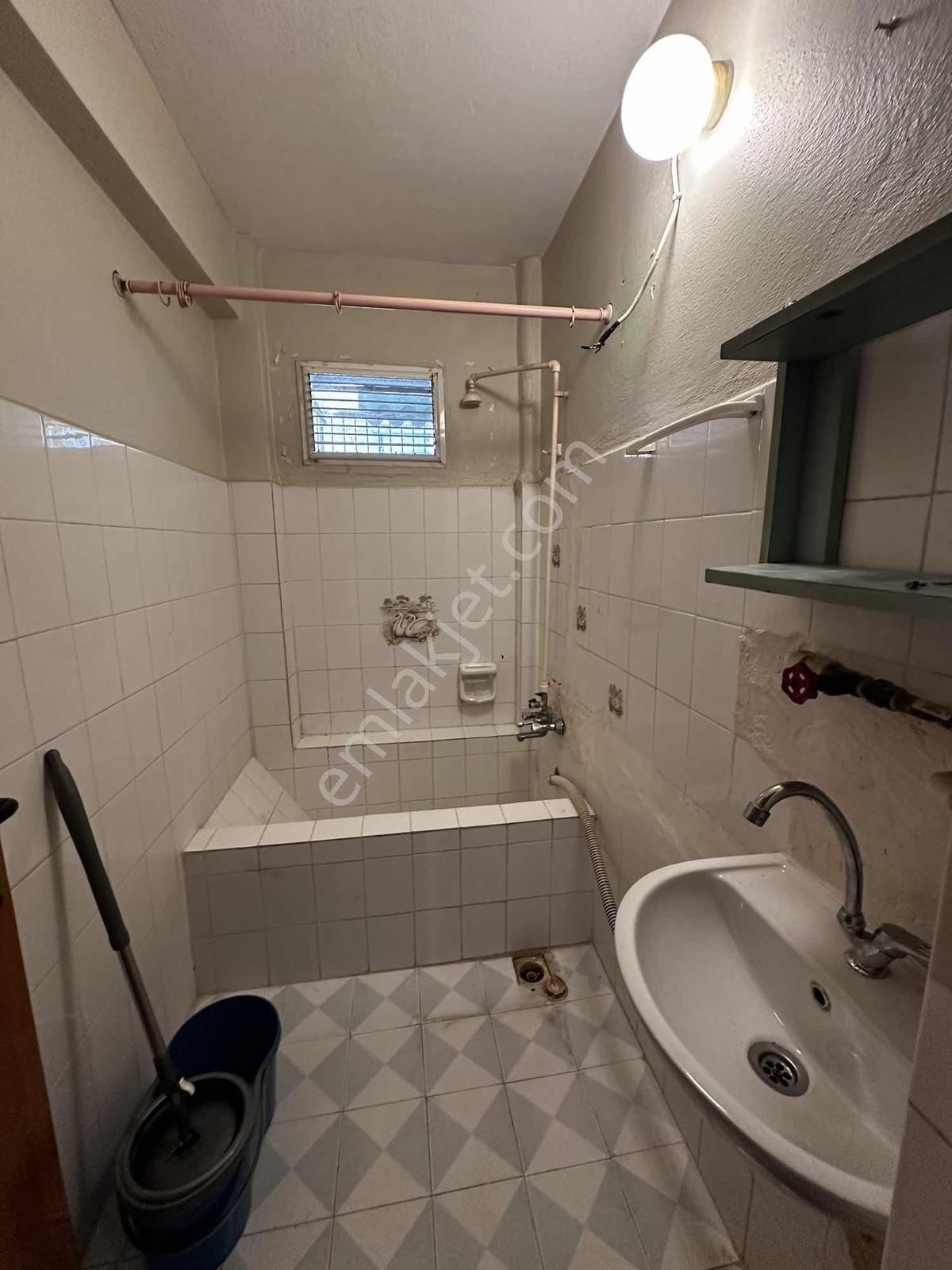 Total'den Belediye Evleri Parkeli Yolda Cazip Kiralık Daire !! - Görsel 9