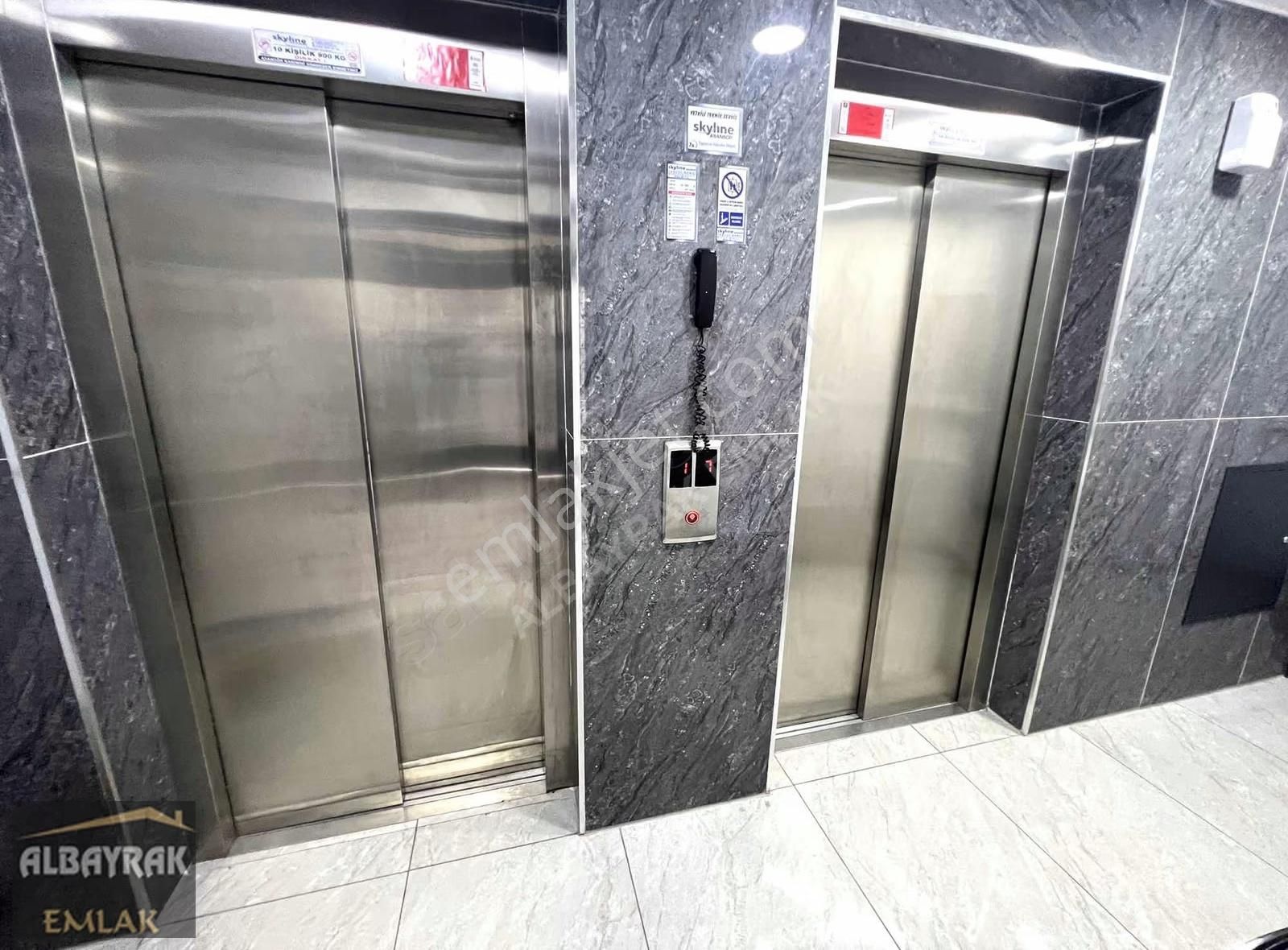 Albayrak'tan Kapalı Açık Otoparklı Kullanışlı Önü Açık Daıre - Görsel 24