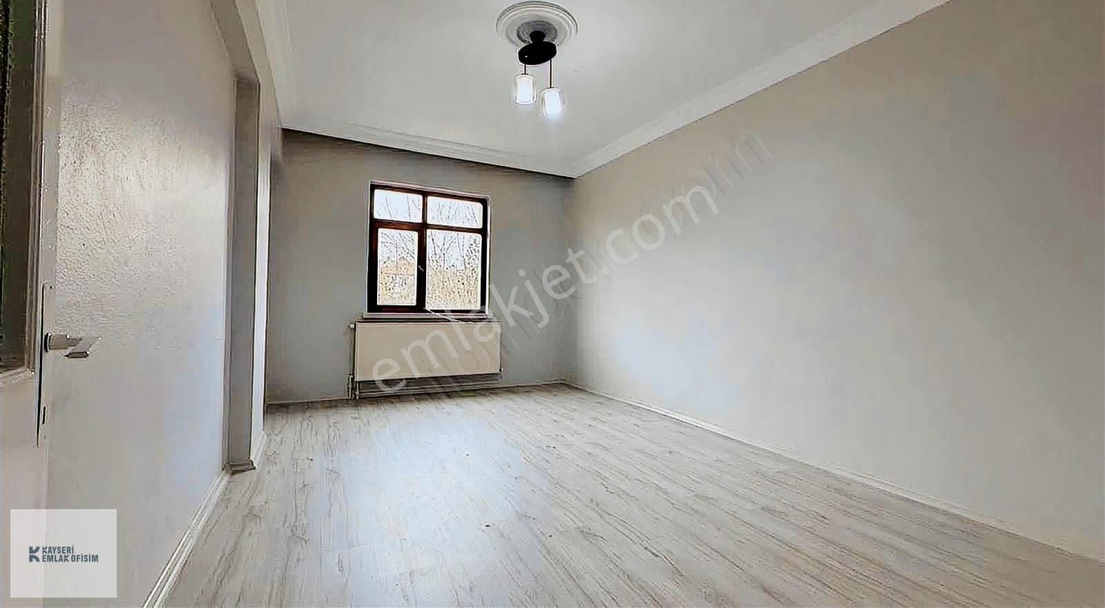 Yeni Mahalle De İçi Yapılı 3+1 Ara Kat Satılık Daire - Görsel 12