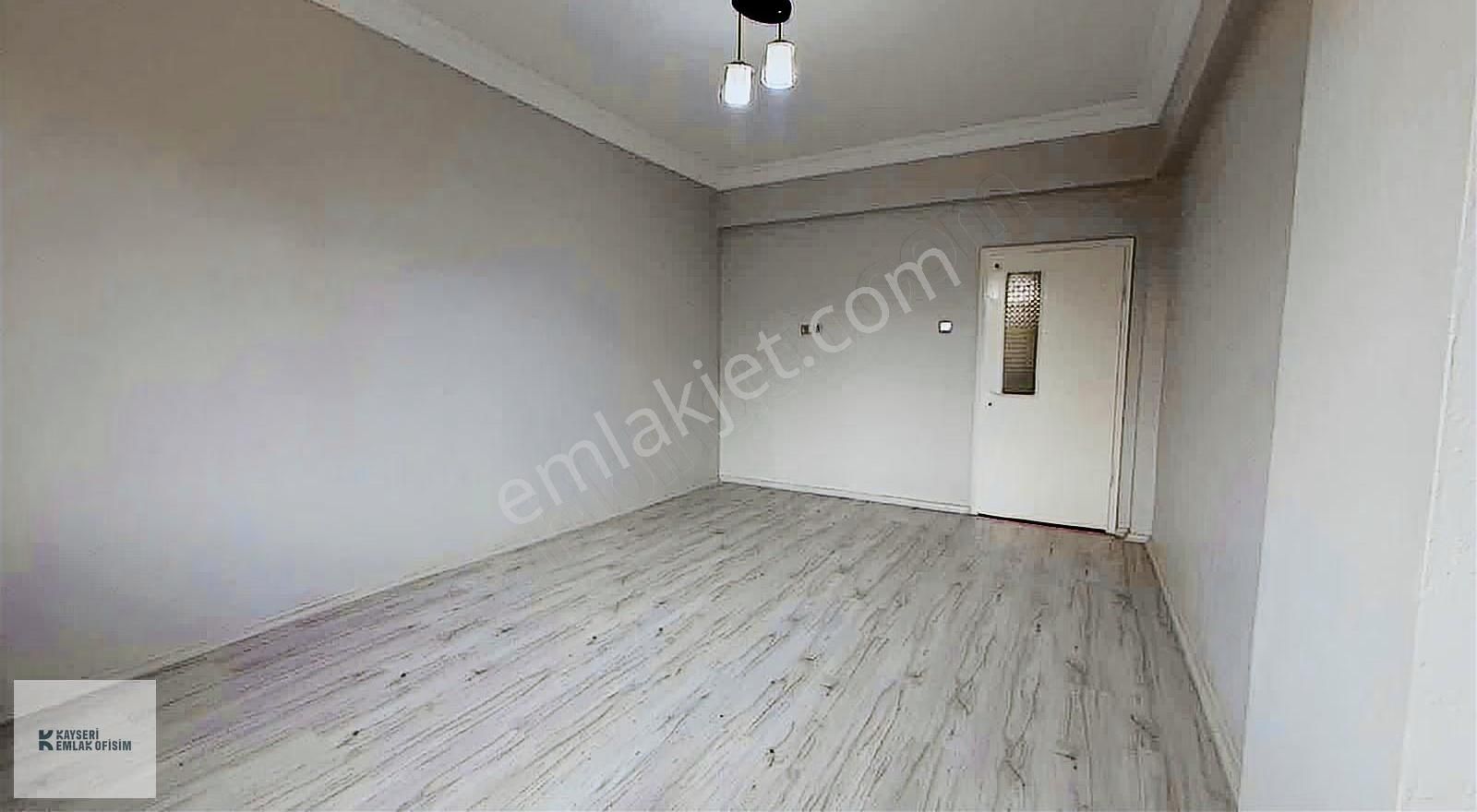 Yeni Mahalle De İçi Yapılı 3+1 Ara Kat Satılık Daire - Görsel 6