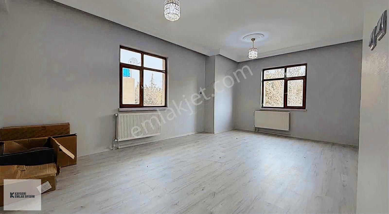 Yeni Mahalle De İçi Yapılı 3+1 Ara Kat Satılık Daire - Görsel 16