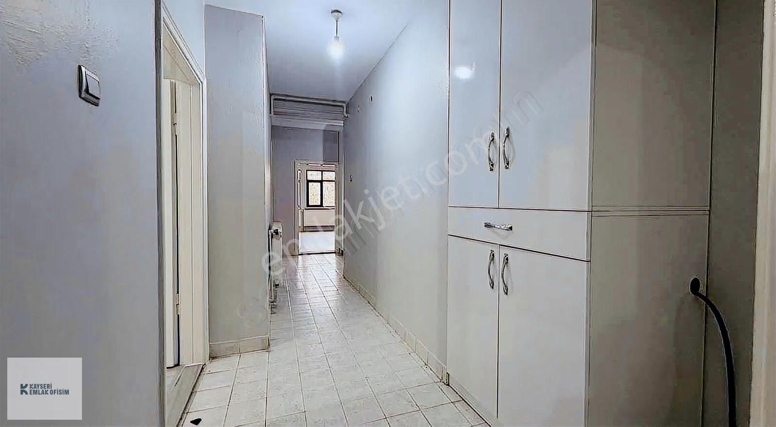 Yeni Mahalle De İçi Yapılı 3+1 Ara Kat Satılık Daire - Görsel 18