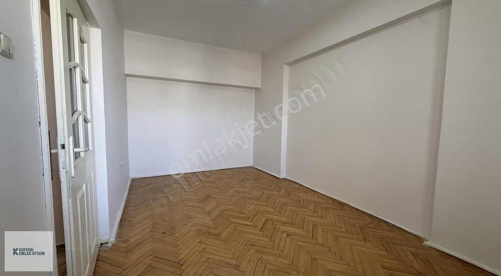 Osman Kavuncu Mah. 3+1 Kiralık Ara Kat Daire - Görsel 24