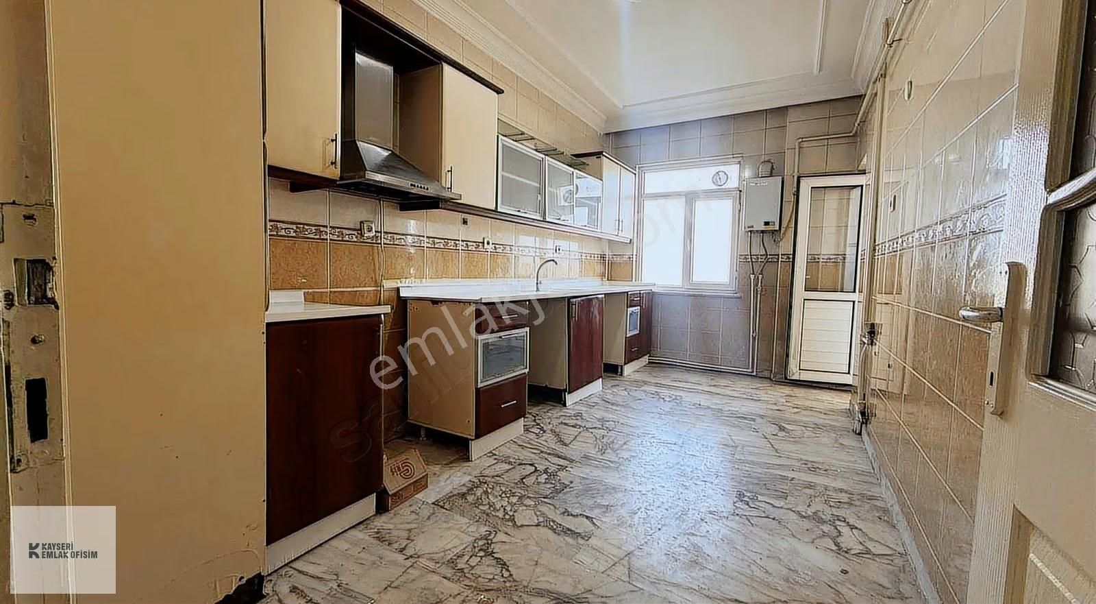 Osman Kavuncu Mah. 3+1 Kiralık Ara Kat Daire - Görsel 12