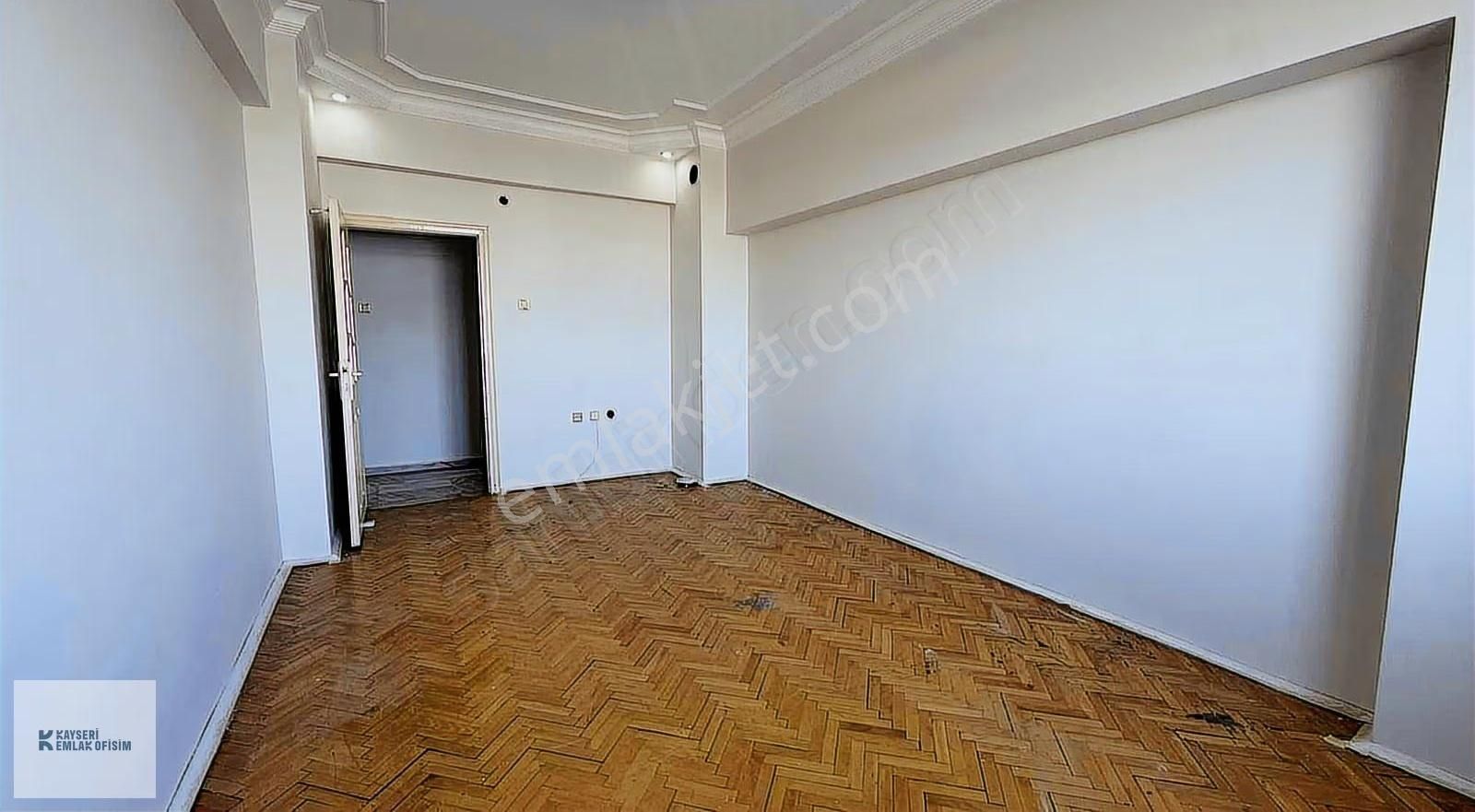 Osman Kavuncu Mah. 3+1 Kiralık Ara Kat Daire - Görsel 23