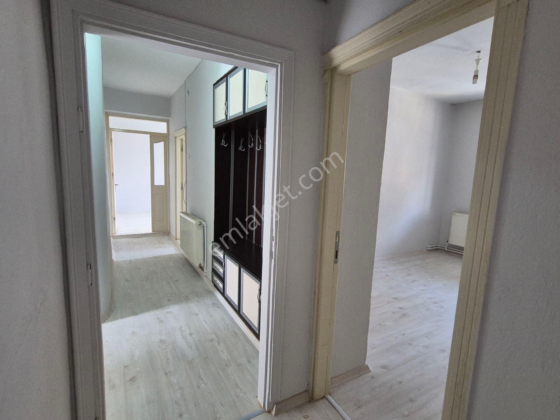 Orhan Gazi Den 3+1 Mehmeakif Mh.de Arakat Yalıtımlı Asansörlü Selçuklu Nüfus Müdürlüğü Yanı - Görsel 9