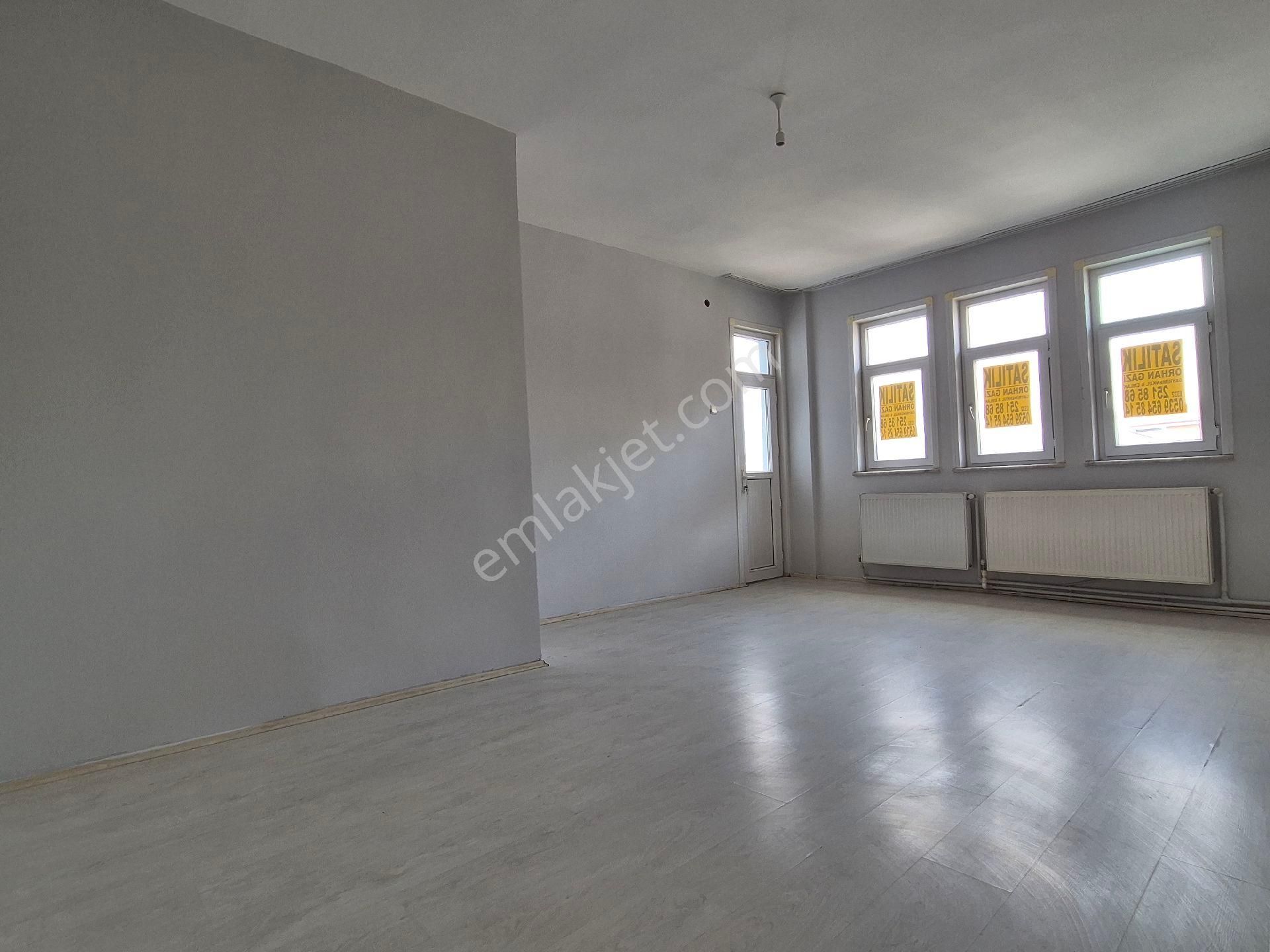 Orhan Gazi Den 3+1 Mehmeakif Mh.de Arakat Yalıtımlı Asansörlü Selçuklu Nüfus Müdürlüğü Yanı - Görsel 18