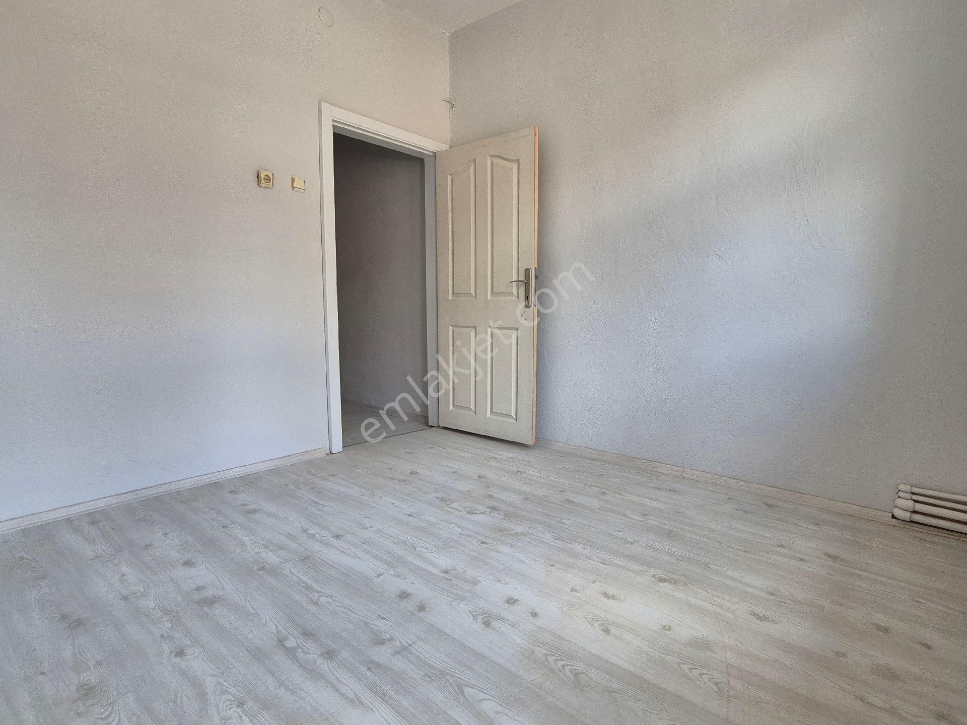 Orhan Gazi Den 3+1 Mehmeakif Mh.de Arakat Yalıtımlı Asansörlü Selçuklu Nüfus Müdürlüğü Yanı - Görsel 11