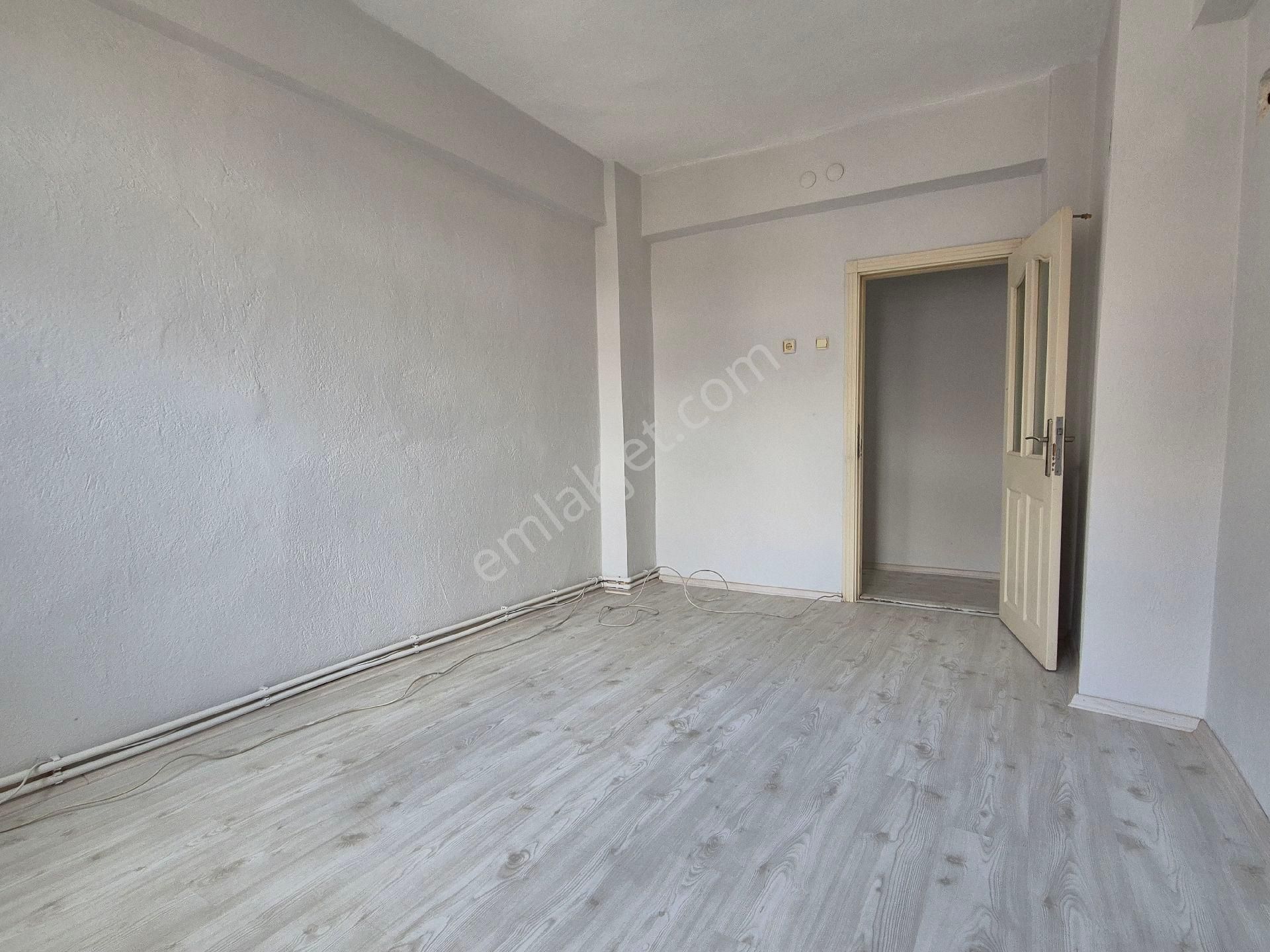 Orhan Gazi Den 3+1 Mehmeakif Mh.de Arakat Yalıtımlı Asansörlü Selçuklu Nüfus Müdürlüğü Yanı - Görsel 17