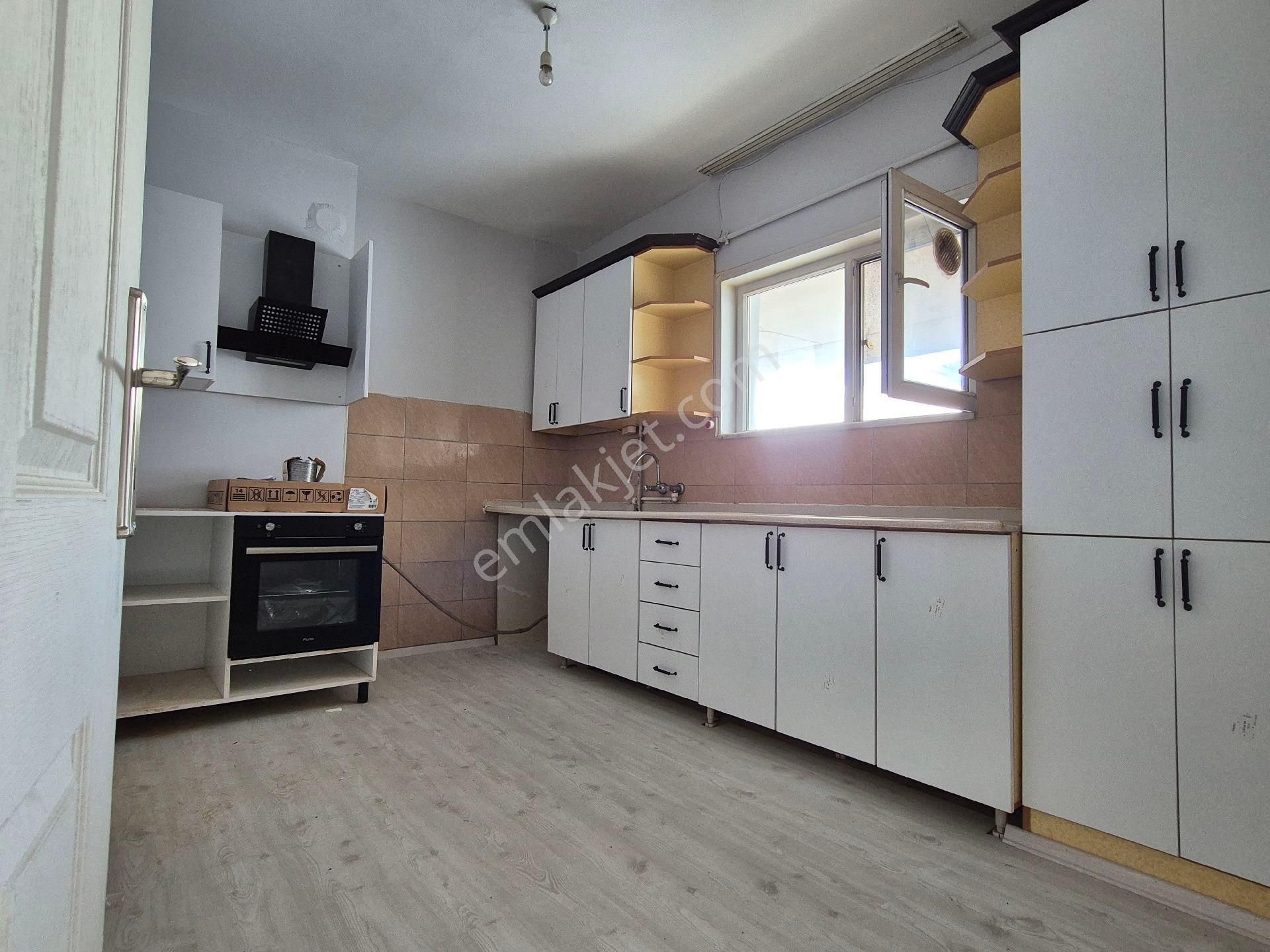 Orhan Gazi Den 3+1 Mehmeakif Mh.de Arakat Yalıtımlı Asansörlü Selçuklu Nüfus Müdürlüğü Yanı - Görsel 23