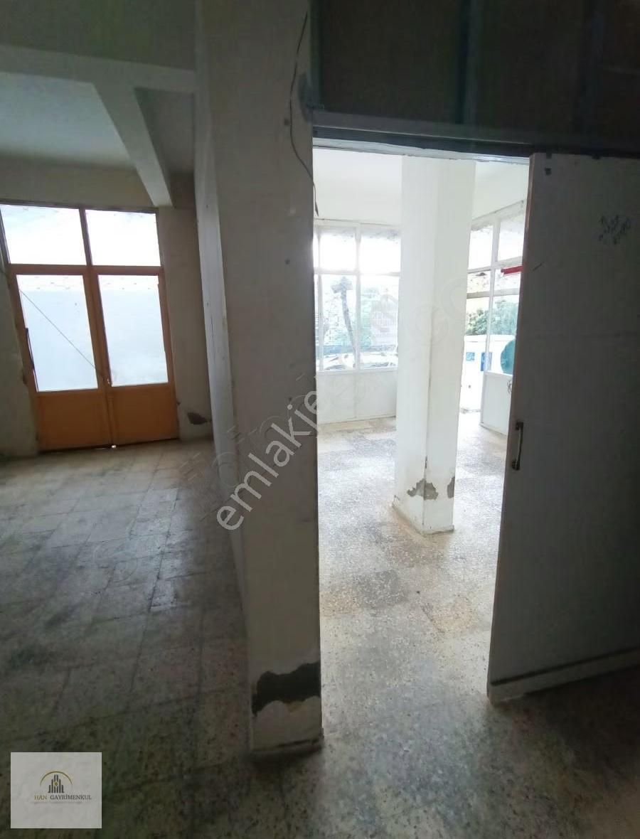 Buca Vergi Dairesi Yakını Kiralık Dükkan - Görsel 6