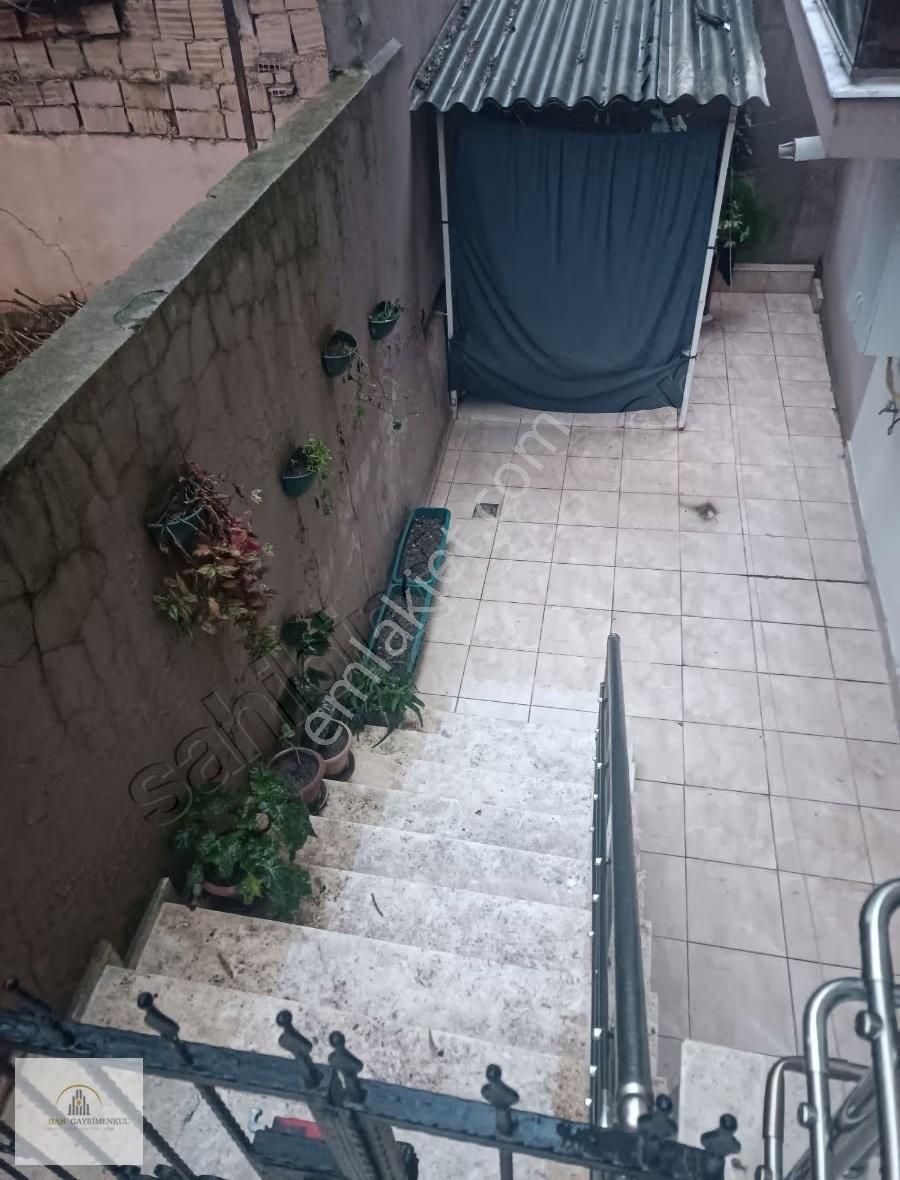 Buca Üçkuyular Meydan Yakını Yarım Kod Daire Bahçeli - Görsel 18