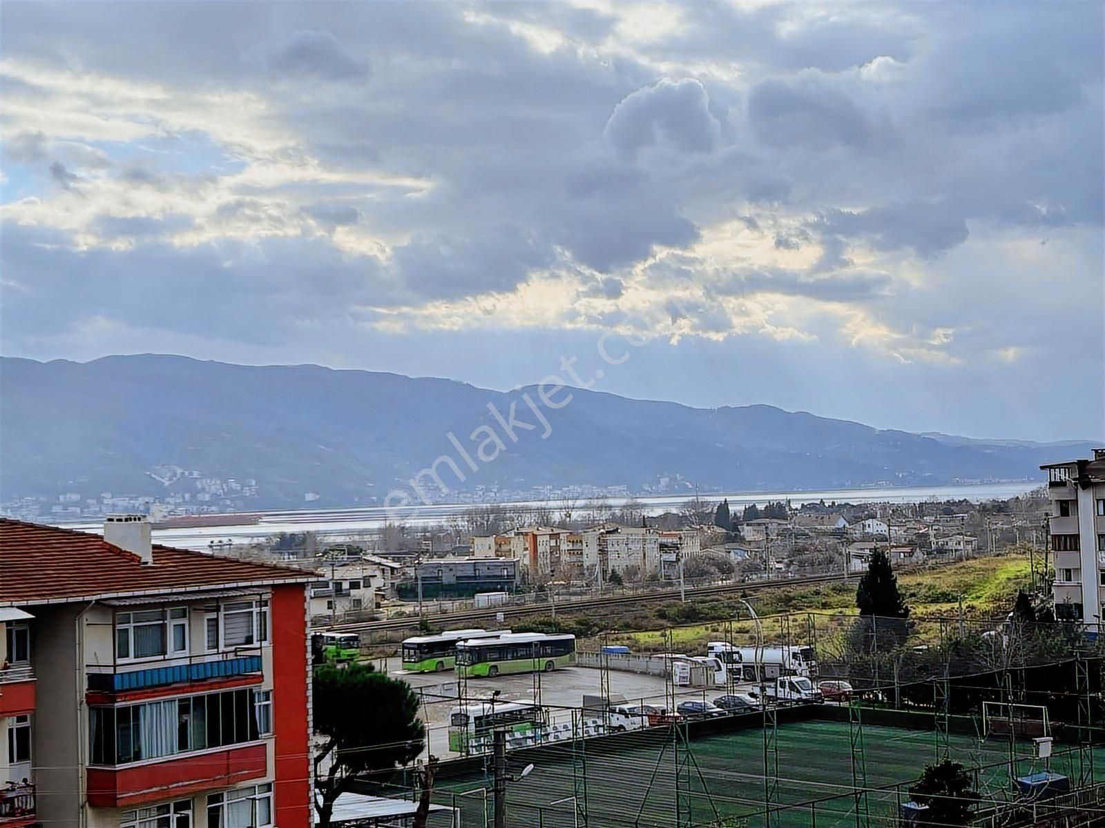 60 Evler Sahilde Körfez Manzaralı, Teraslı Satılık 3+2 Ç.dublex