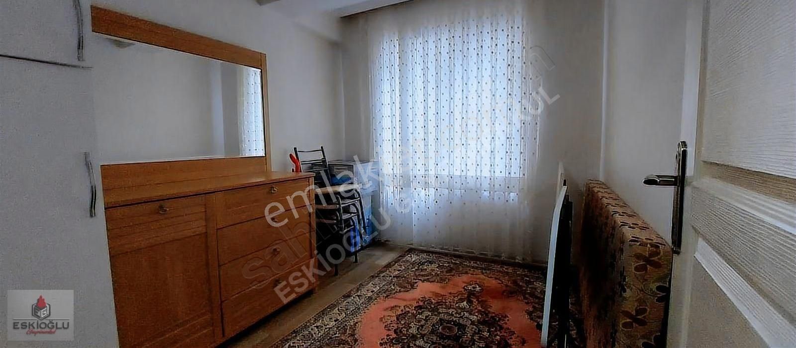 Üniversite. 32 Evler Plajına Kafelere 100 Metre (kapalı Mutfak) - Görsel 15