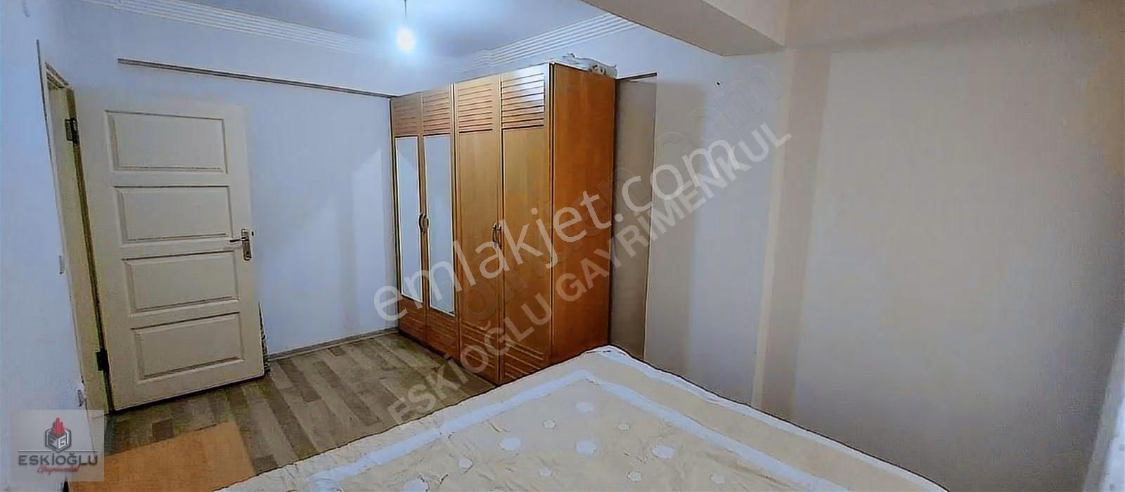Üniversite. 32 Evler Plajına Kafelere 100 Metre (kapalı Mutfak) - Görsel 9