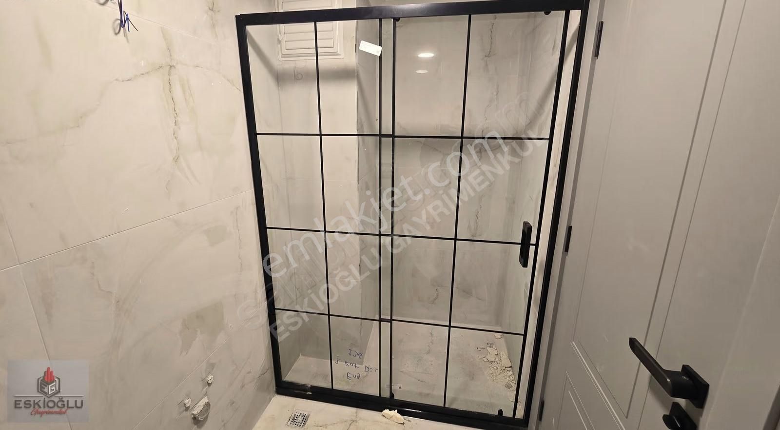 Mecidiyeköy'de Sıfır Binada Arakat Balkonlu 2+1 Daire - Görsel 9