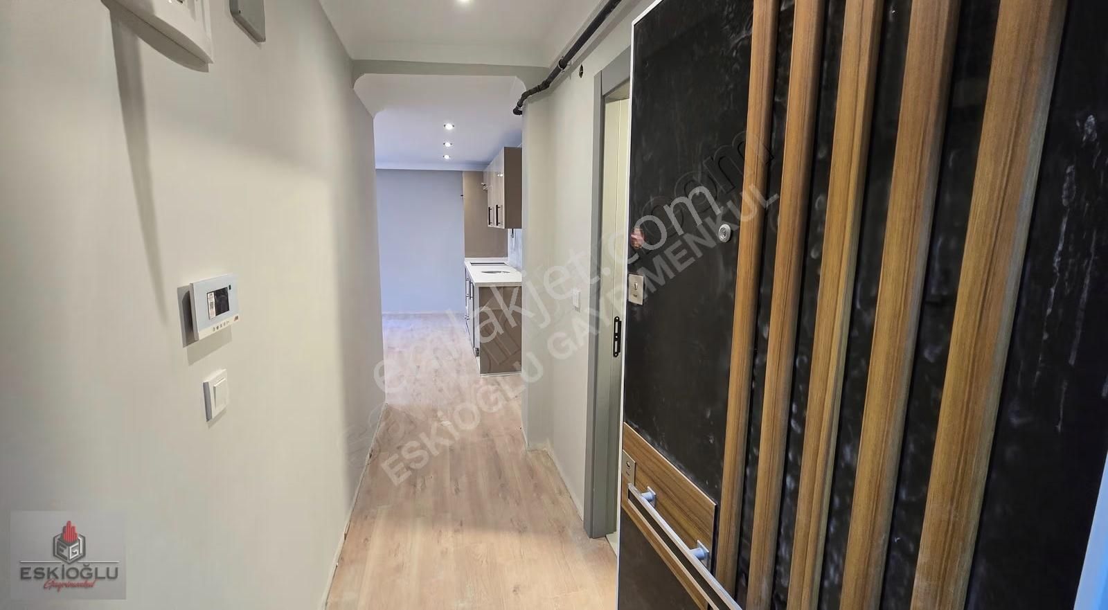 Mecidiyeköy'de Sıfır Binada Arakat Balkonlu 2+1 Daire - Görsel 6