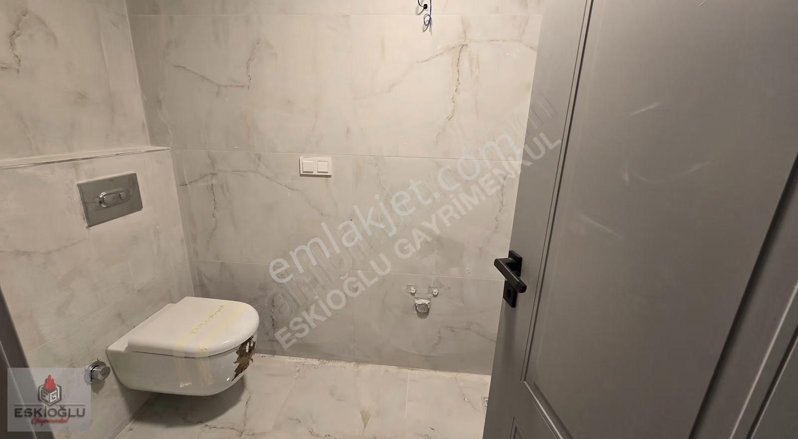 Mecidiyeköy'de Sıfır Binada Arakat Balkonlu 2+1 Daire - Görsel 2