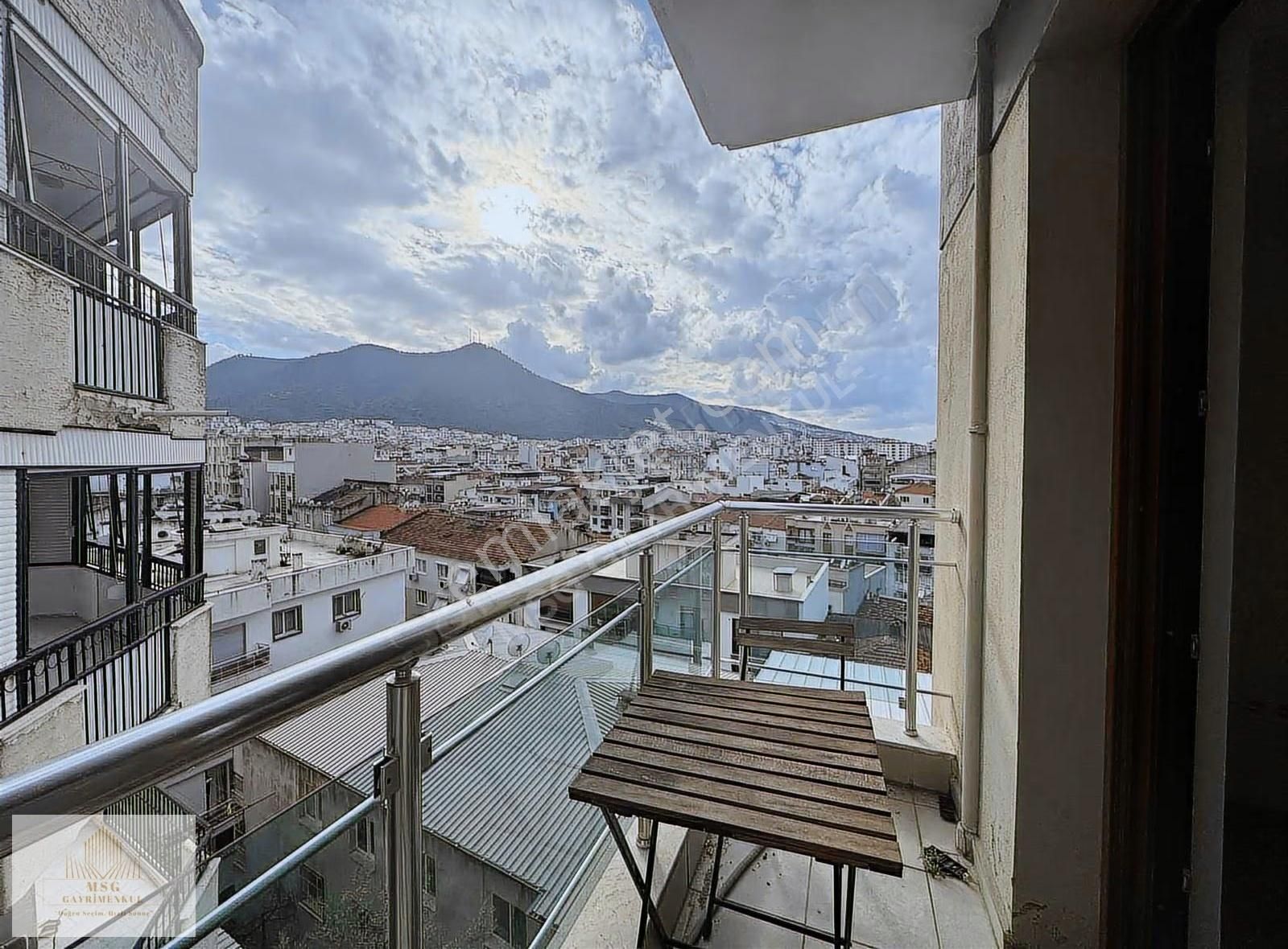 Msg'den Deniz Manzaralı Yeni Binada Arakat 2+1 Asansörlü Daire - Görsel 5