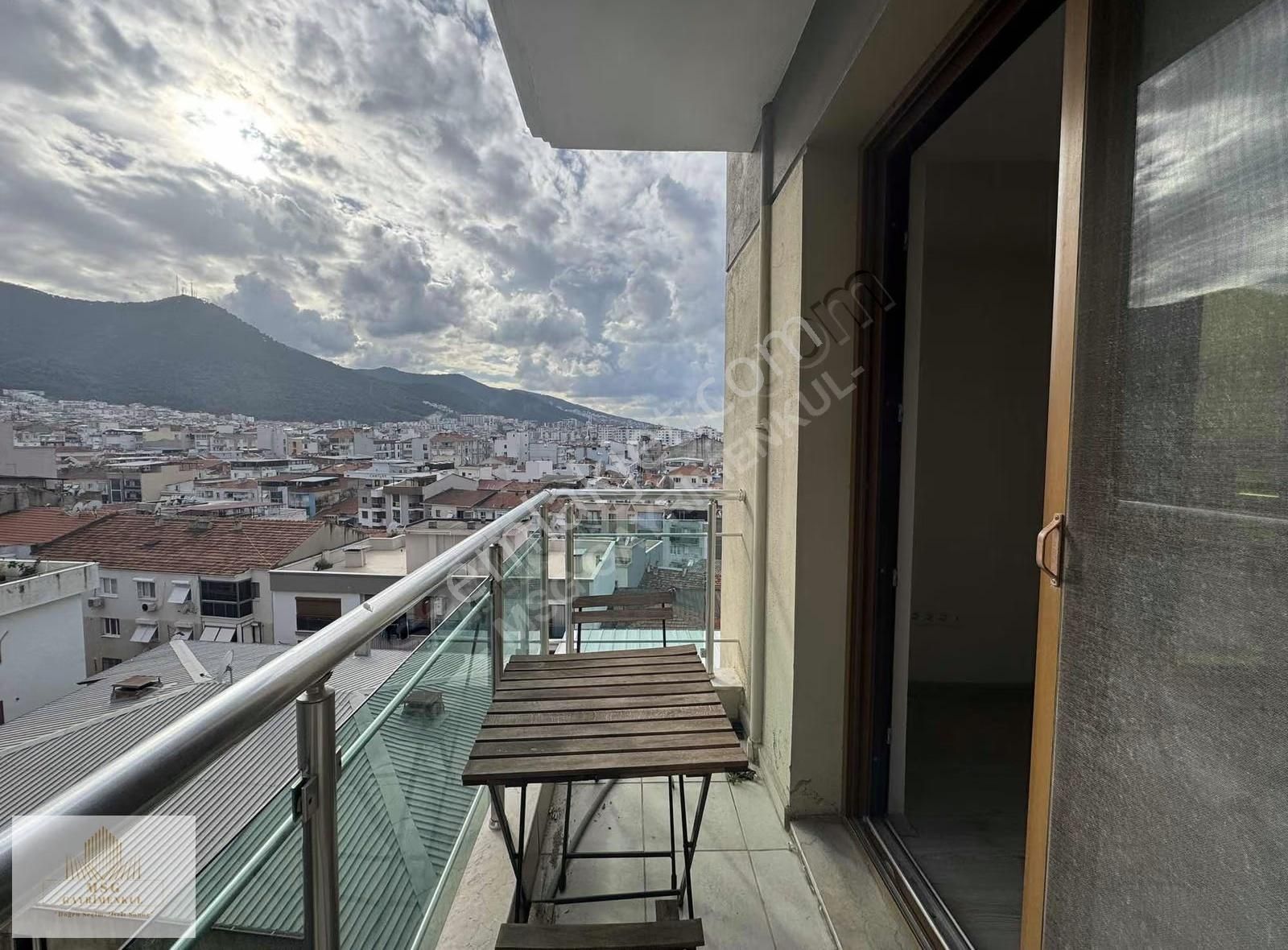 Msg'den Deniz Manzaralı Yeni Binada Arakat 2+1 Asansörlü Daire - Görsel 7