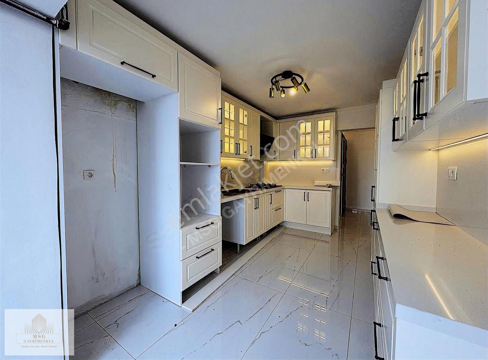 Msg'den İnönü Cadde Üzerinde Arakat Asansörlü - Otoparklı 3+1 - Görsel 19