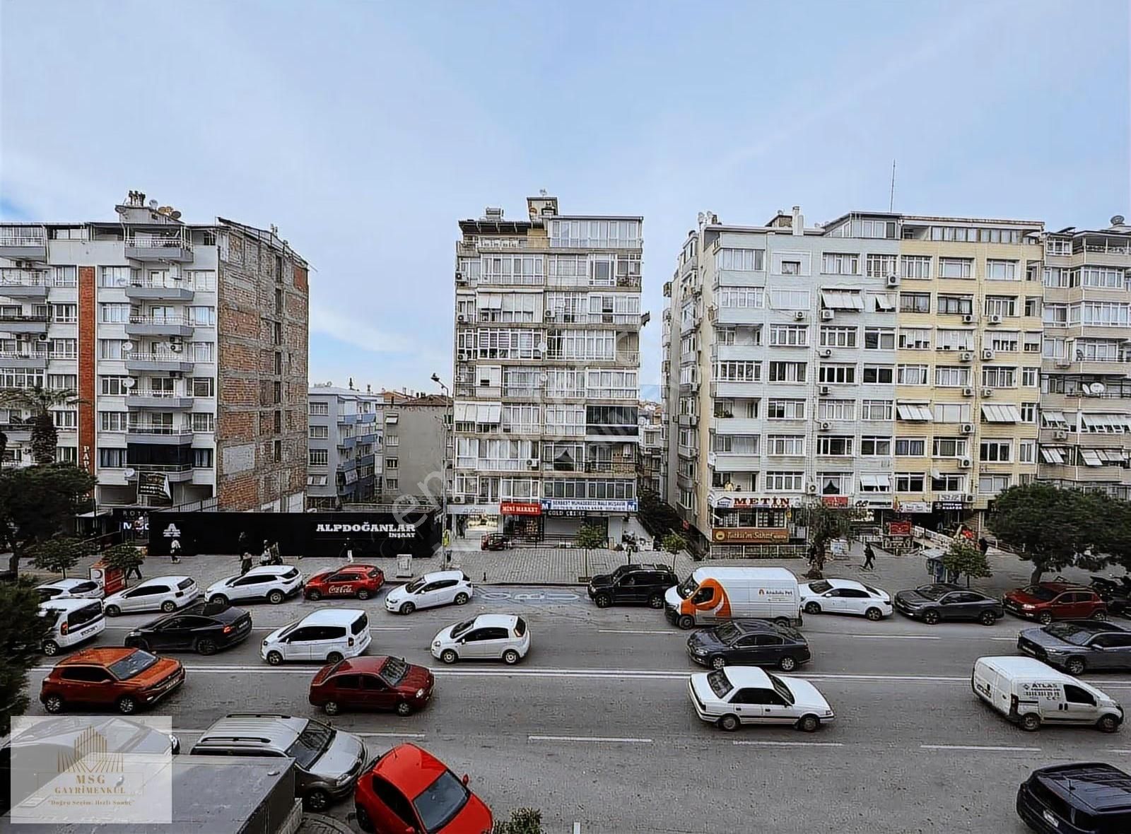 Msg'den İnönü Cadde Üzerinde Arakat Asansörlü - Otoparklı 3+1 - Görsel 34