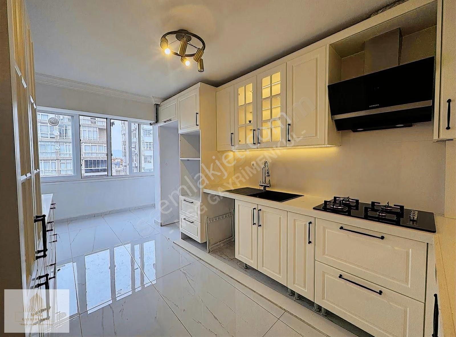 Msg'den İnönü Cadde Üzerinde Arakat Asansörlü - Otoparklı 3+1