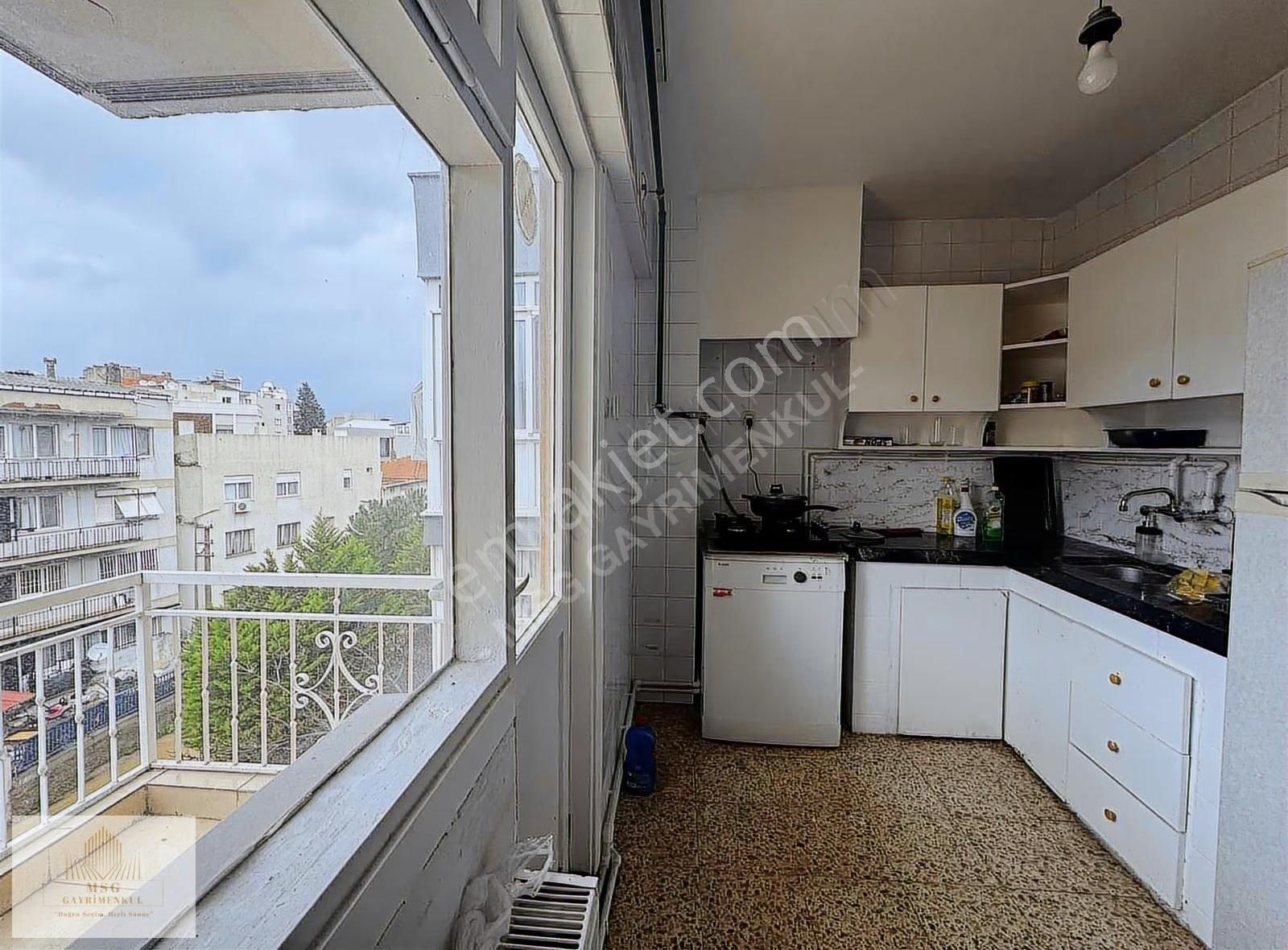 Msg'den Balçova'da Cadde Yakını Ferah Ve Geniş Çift Cephe 3+1 - Görsel 33