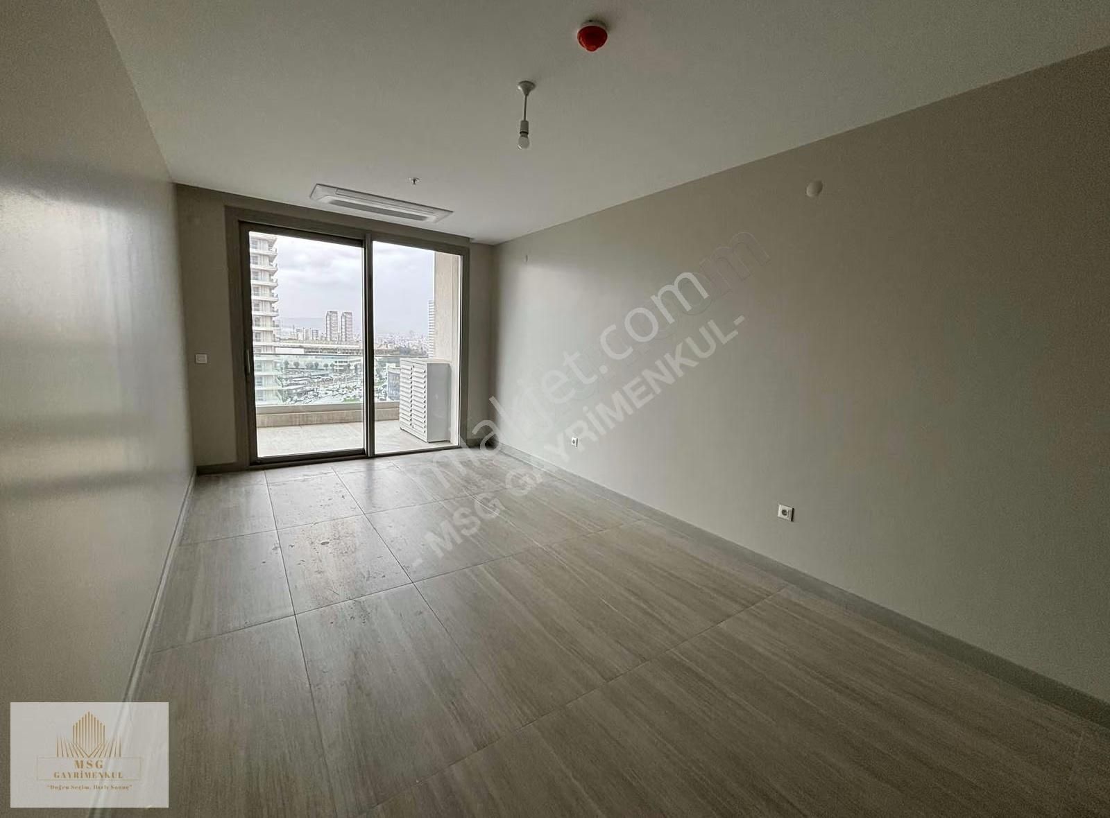 Msg'den Megapol'de Deniz Manzaralı Lüks 3+1 Rezidans Daire - Görsel 8