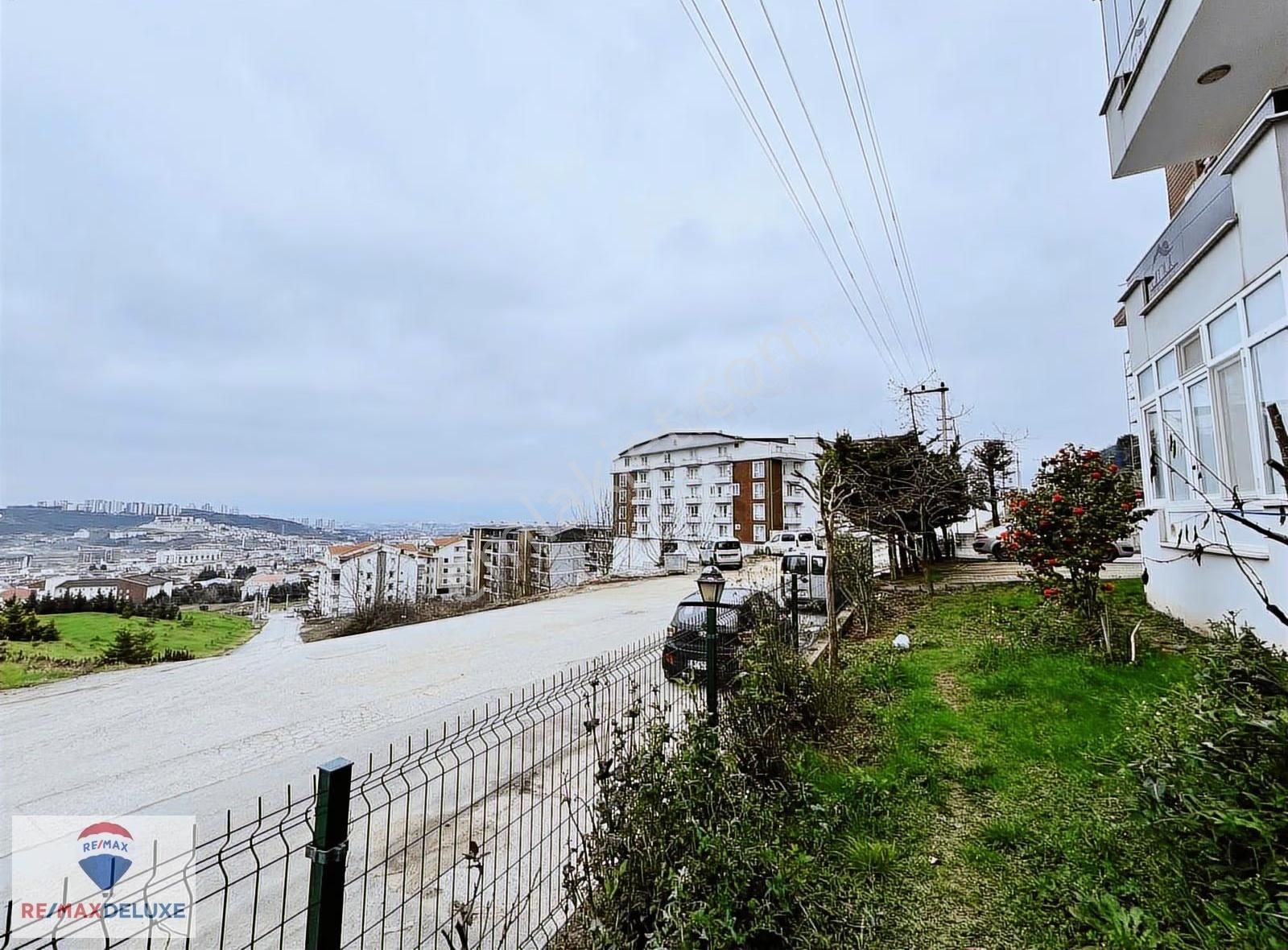 Yeşilova Gündoğdu Lalezar Sitesi'nde Satılık Y. Giriş 3+1 Daire - Görsel 2
