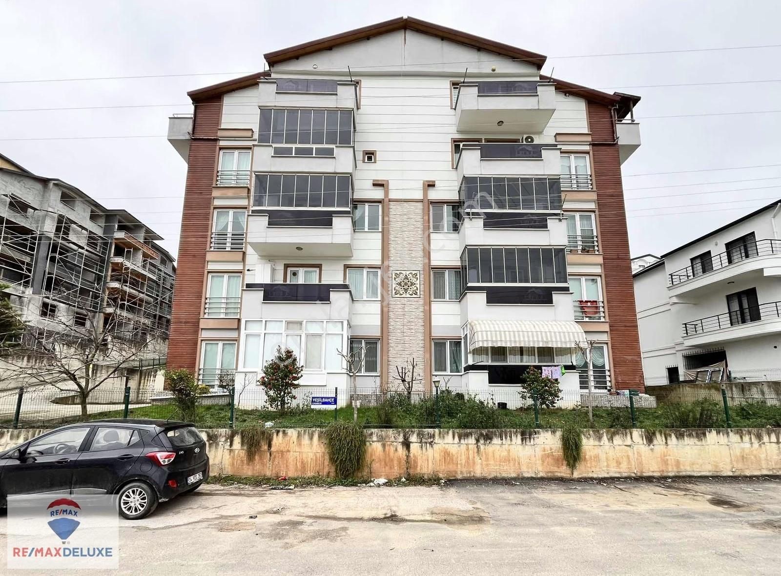Yeşilova Gündoğdu Lalezar Sitesi'nde Satılık Y. Giriş 3+1 Daire