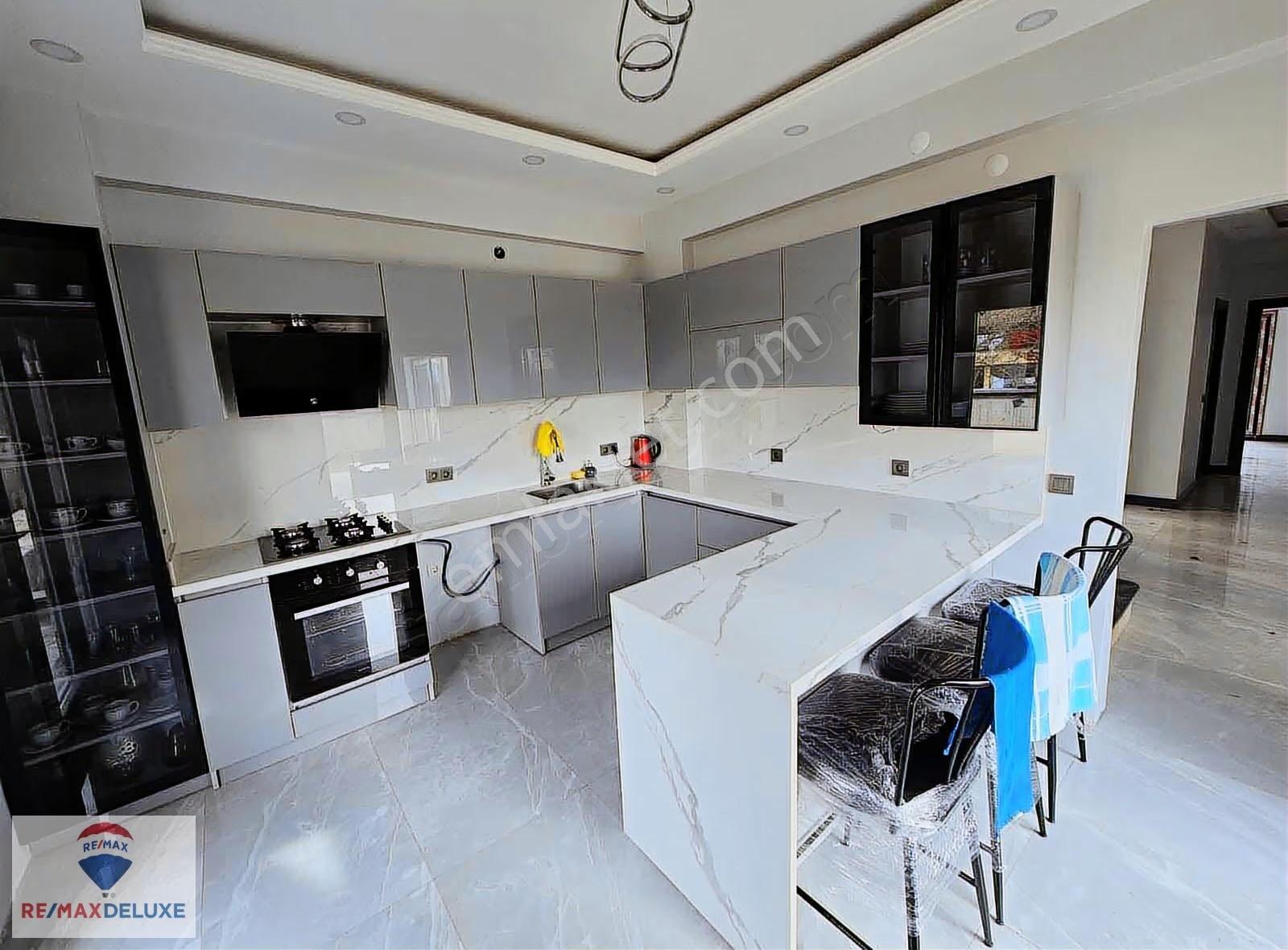 Kartepe Acısu'da Butik Sitede Müstakil Havuzlu Villa - Görsel 3