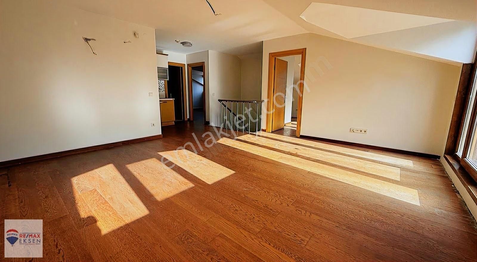 Suadiye Emin Ali Paşa Caddesinde 260 M2 3+2 Dublex Emsalsiz - Görsel 16