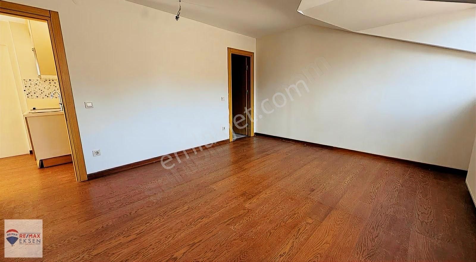 Suadiye Emin Ali Paşa Caddesinde 260 M2 3+2 Dublex Emsalsiz - Görsel 17