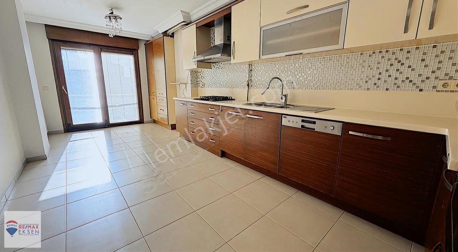 Suadiye Emin Ali Paşa Caddesinde 260 M2 3+2 Dublex Emsalsiz - Görsel 10