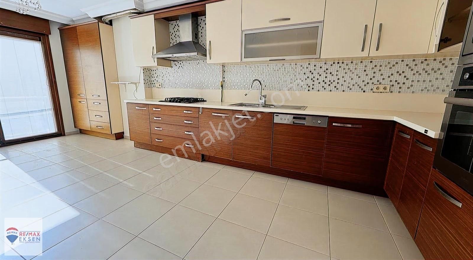 Suadiye Emin Ali Paşa Caddesinde 260 M2 3+2 Dublex Emsalsiz - Görsel 30